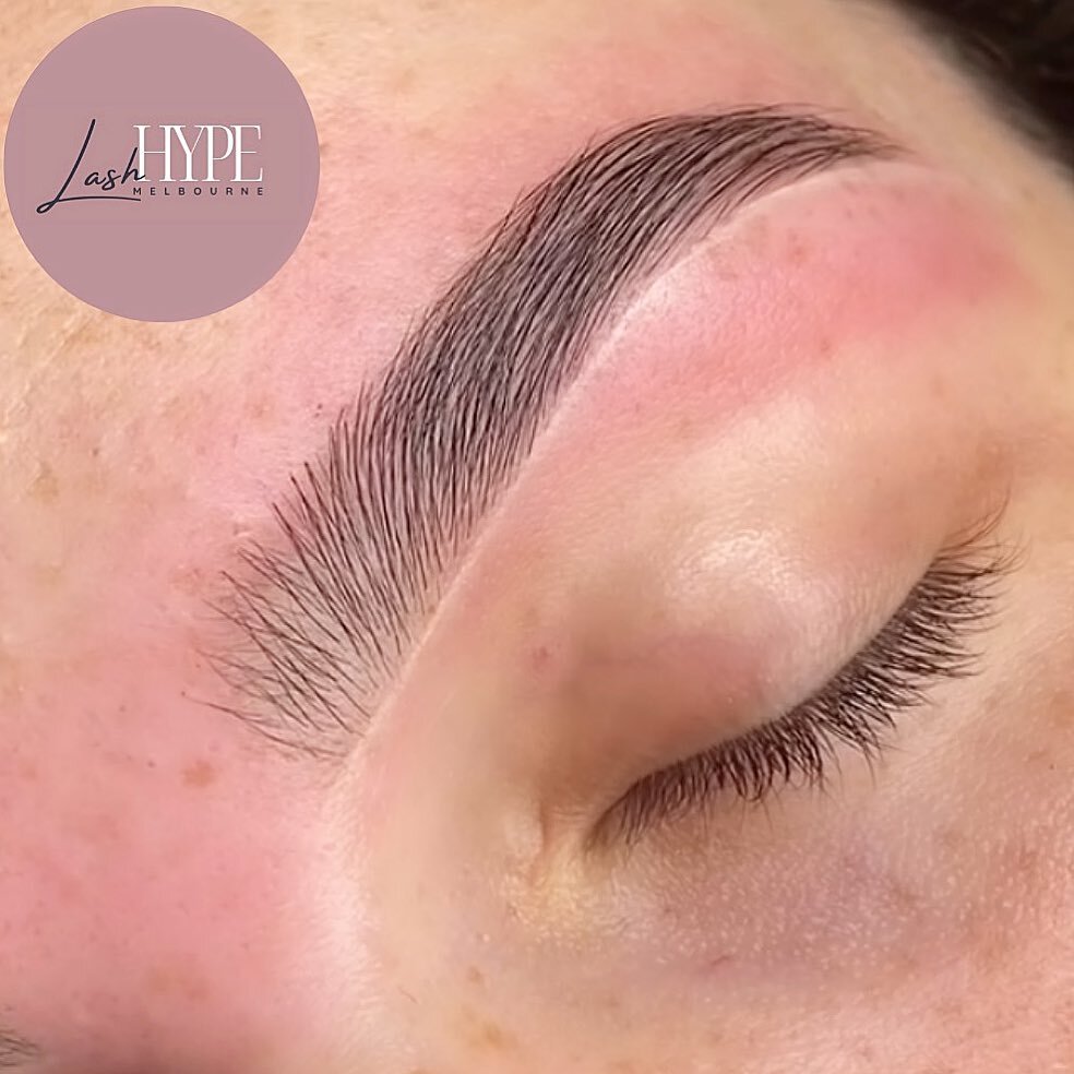 Natural Brow sculpt 👌🏻
