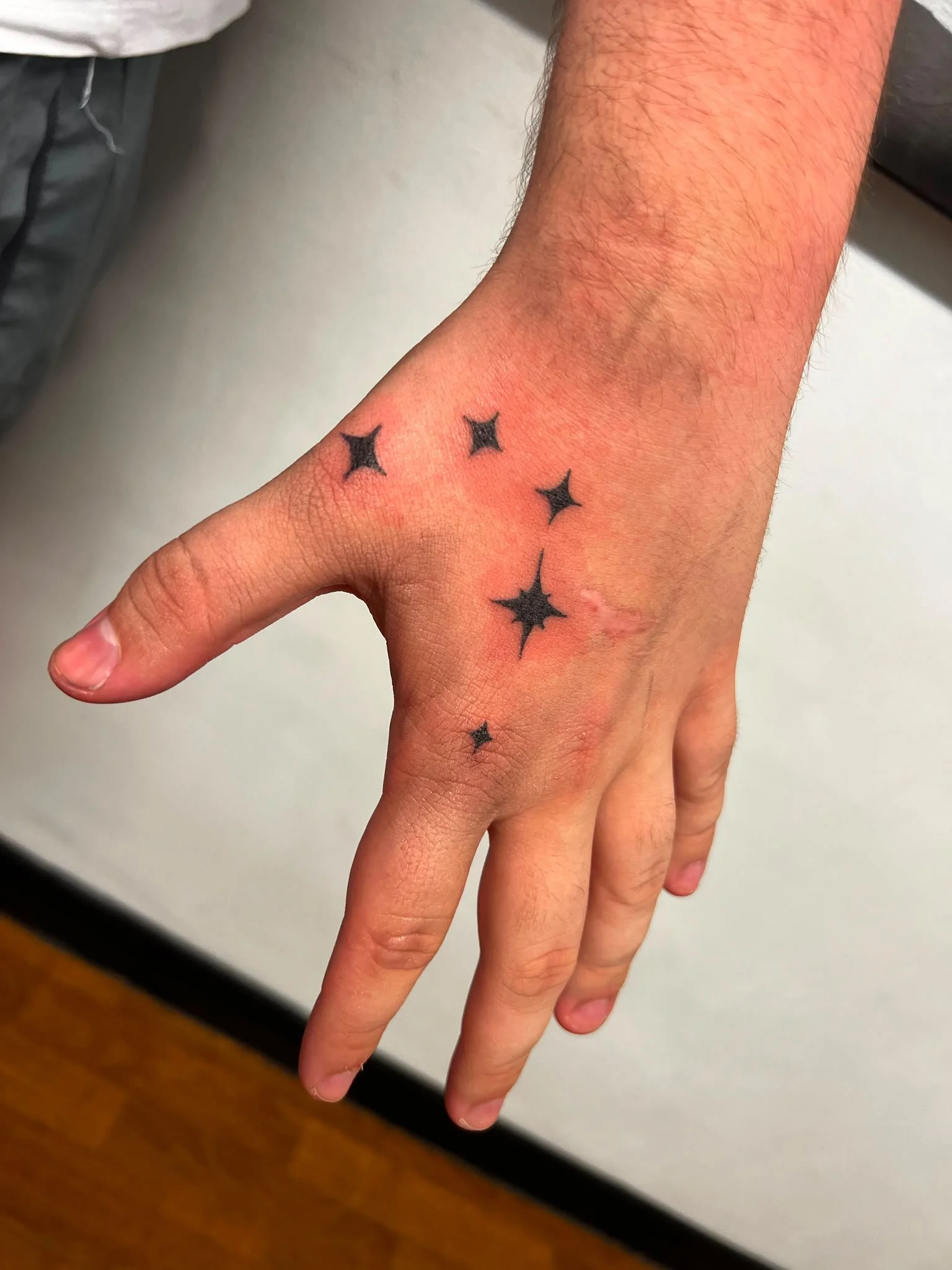 Star-hand-tattoo-Southend.JPG