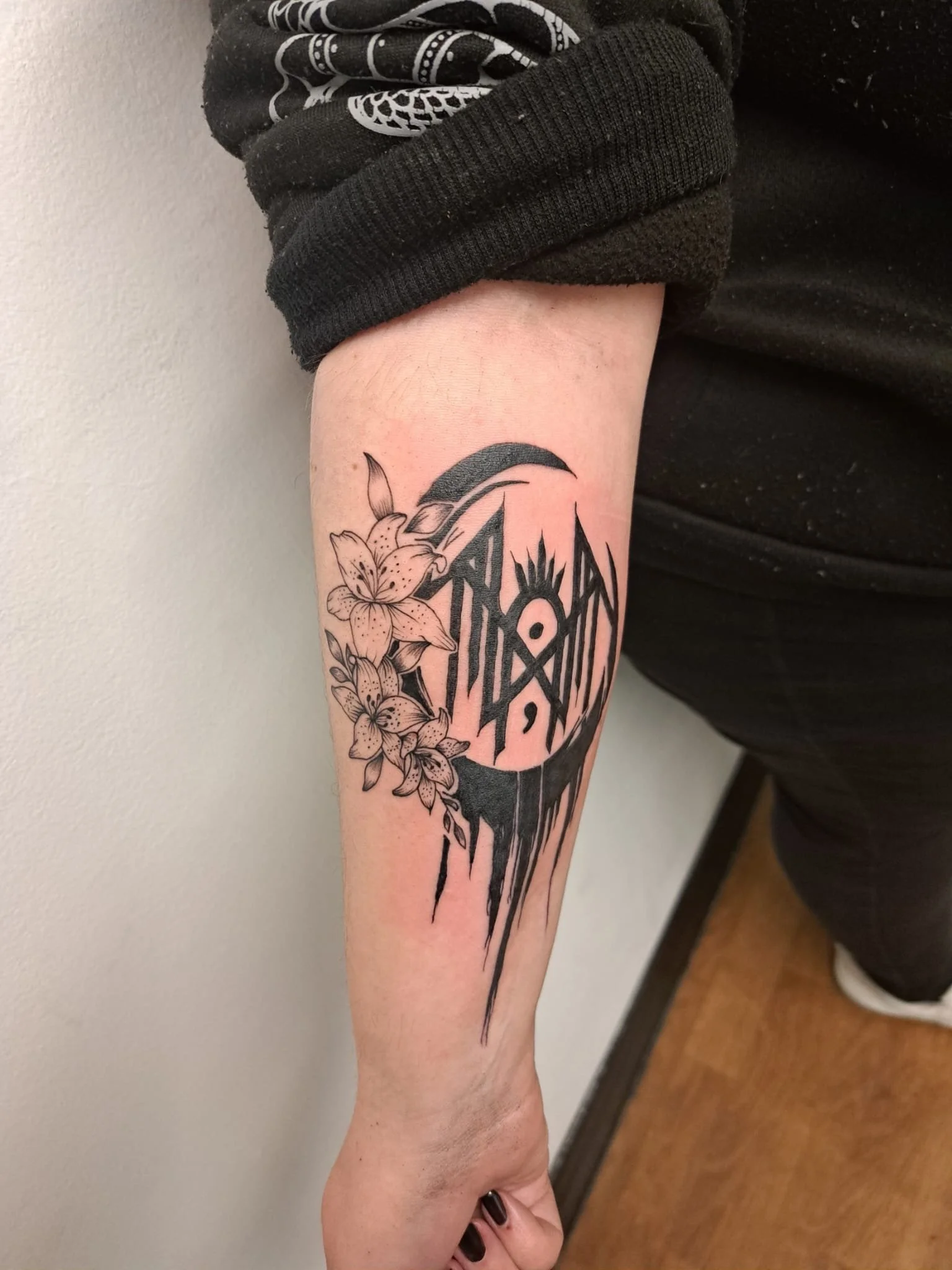 floral-fineline-tattoos-southend-essex (1).jpg