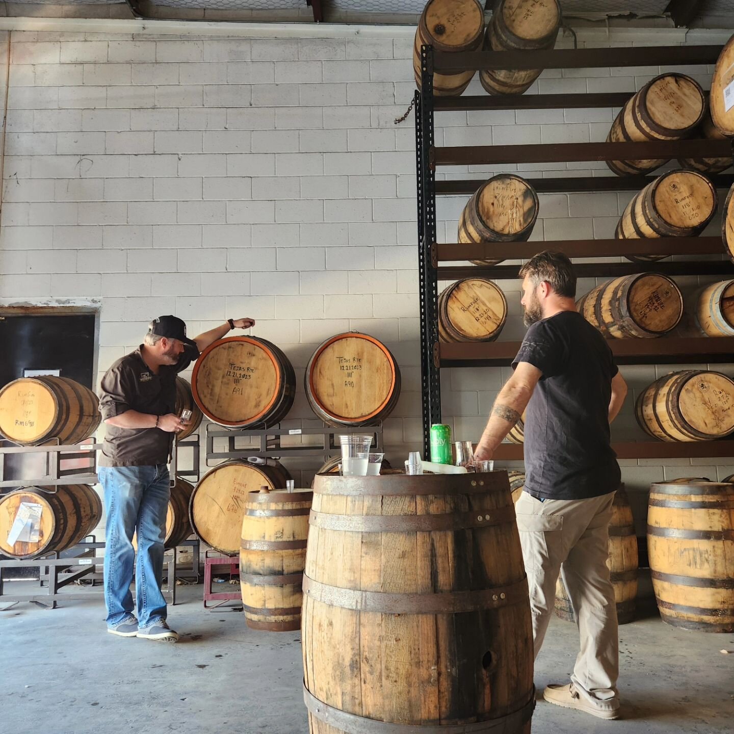 Quick trip to @rangercreekwhiskey to check on our next #Tejas release. Rye whiskey finished in Spanish Orange wine barrels. In the process, we might have sampled a few other projects...

#txwhiskeyfest #whiskey #collaboration #friends #texaswhiskey #