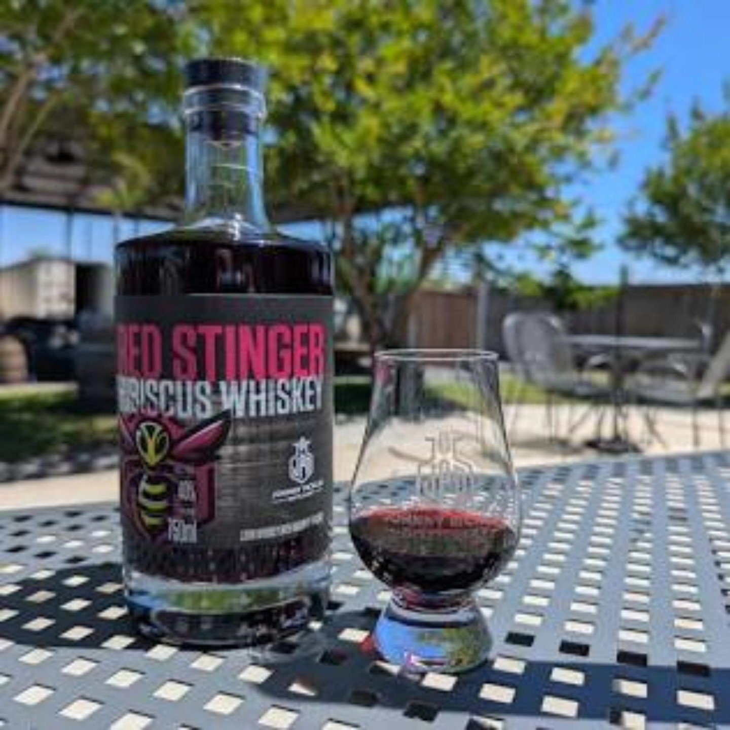 We&rsquo;re raising a glass to @johnnypicklestx for taking home GOLD at the Miami Global Spirits Competition for their standout Red Stinger Hibiscus Whiskey! 🏅🔥

This isn&rsquo;t just another flavored whiskey&mdash;it&rsquo;s a bold blend of tart, 