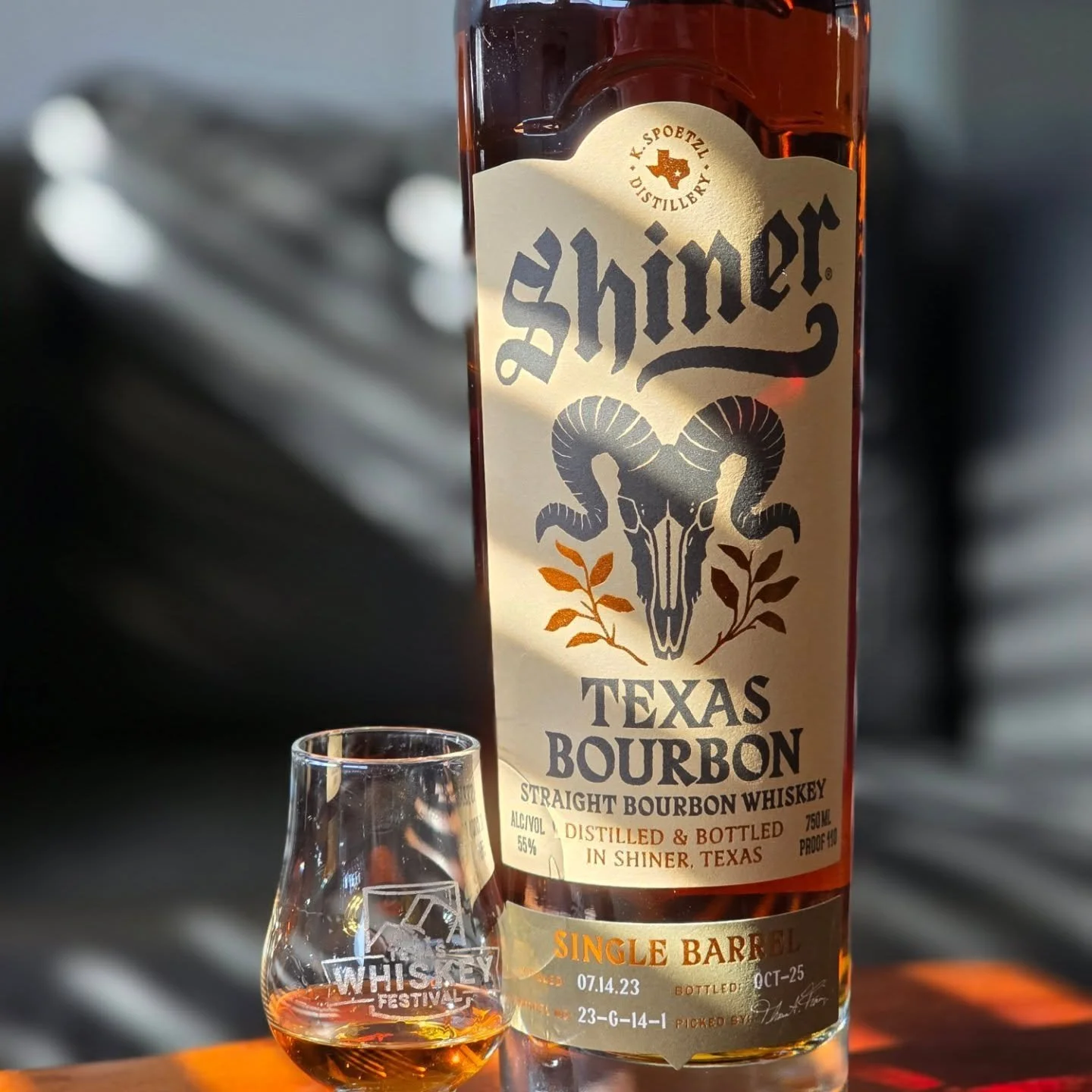 Friday Vibes!

A 4-grain bourbon - 80% corn, 10% malted barley, 5% rye, and 5% wheat. 

First tasted the new make at the distillery two years ago - product had only been in a barrel for one month at that point. 

Great to see it on the shelf at Total