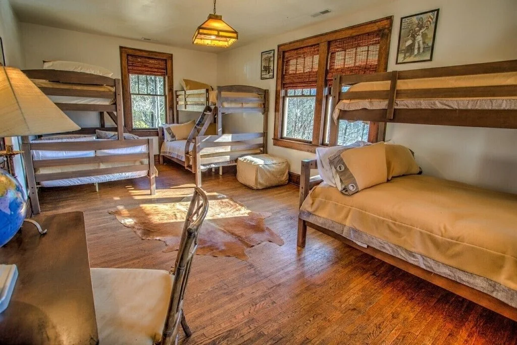 EllersonHouseBed4.jpeg