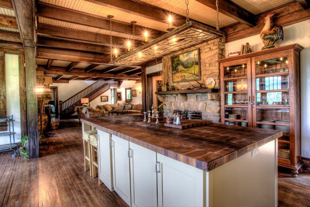 EllersonHouseKitchen.jpeg