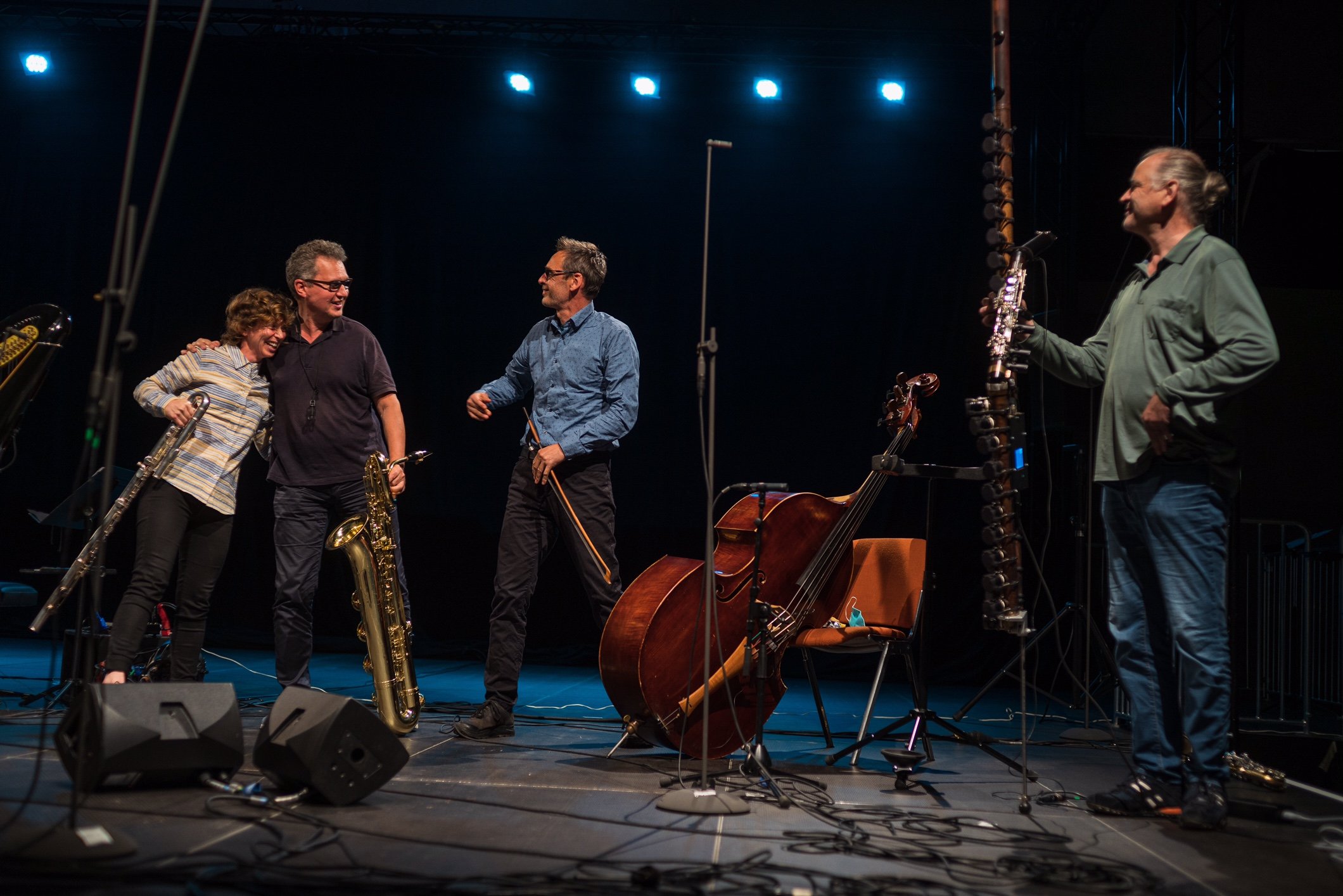 Claire Chase with Darmstadt faculty in 2021. Photo: Kristof Lemp.