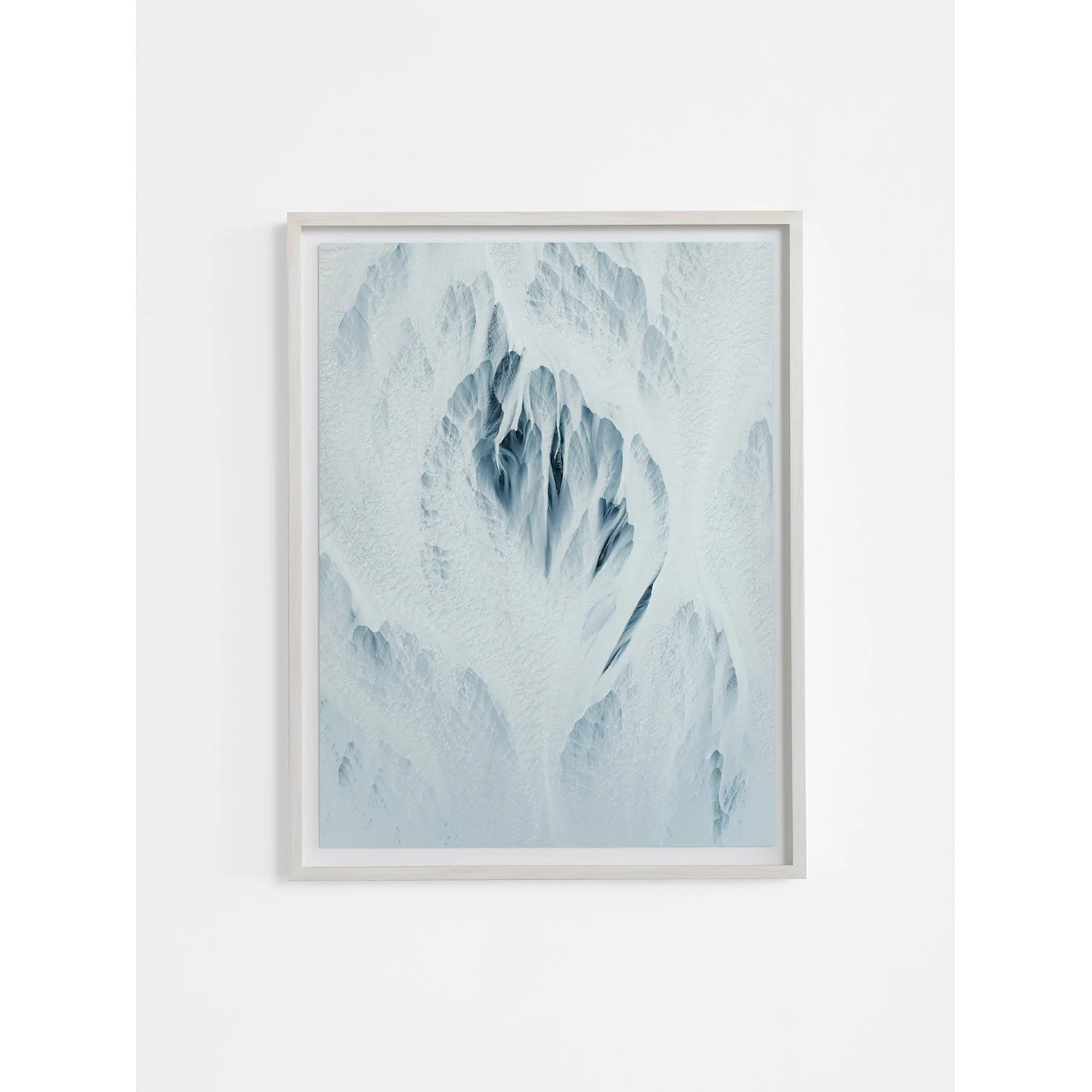MerelKlomp_ElmarJanse_TheGlacierProject_VeinsNo3_2023_5418_Framed_30x40.jpg