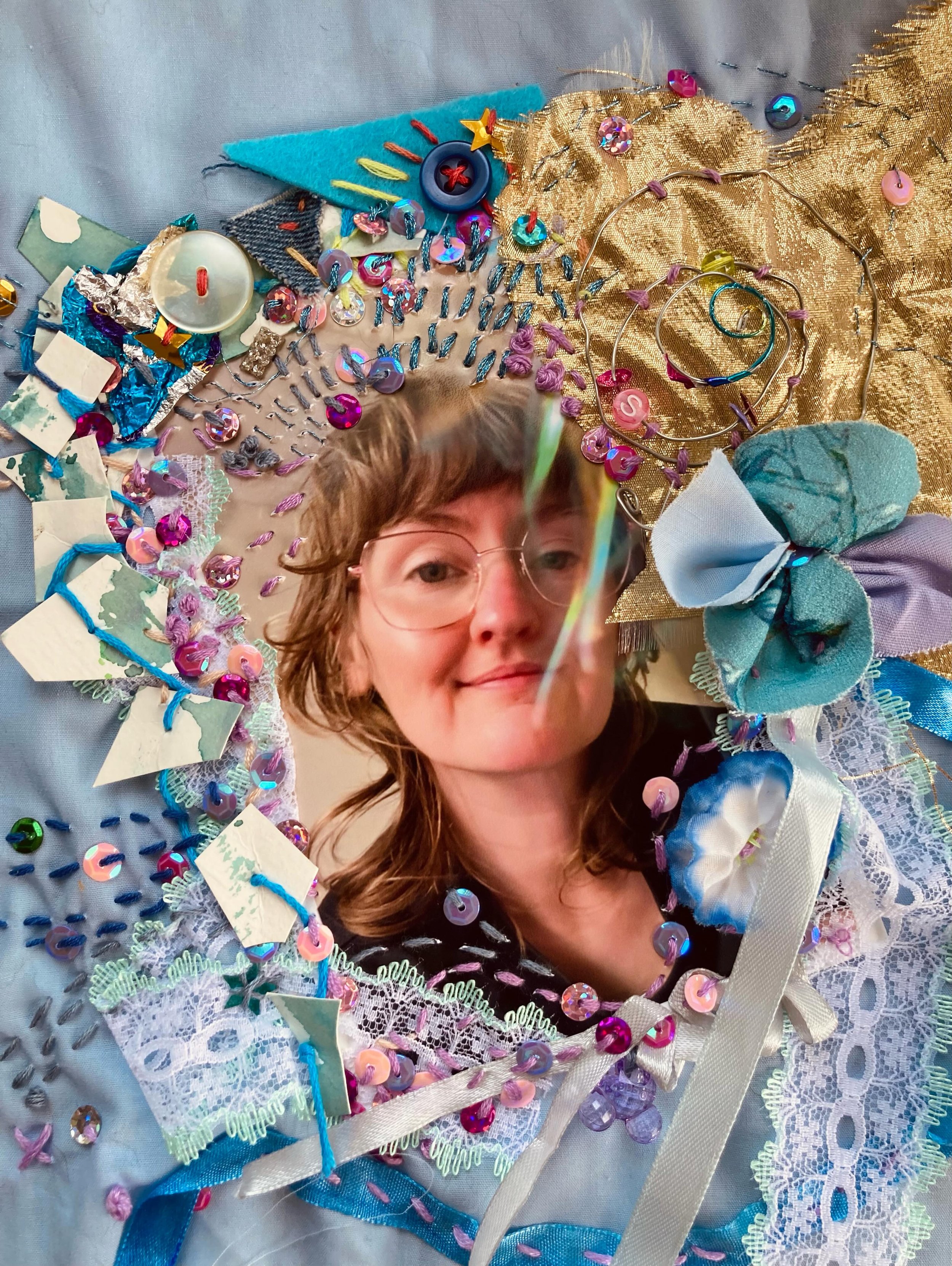 Been working on a new profile pic. I&rsquo;ve spent about 3 hours on it so far. 

Part of the time has been spent getting distracted or rushing off. 

Then returning, to resume and stitch around myself. 

Didn&rsquo;t realise how loving it would feel