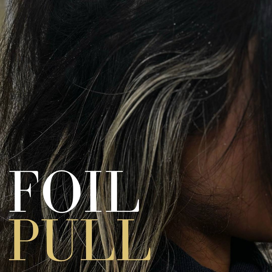 Ever wonder why I might stop in the middle of foiling to remove the first foils we placed?

When you're highlighting, timing is everything. ⏳

If you stop the lightener too soon, you'll end up with brassy blondes or highlights that disappear. If you 
