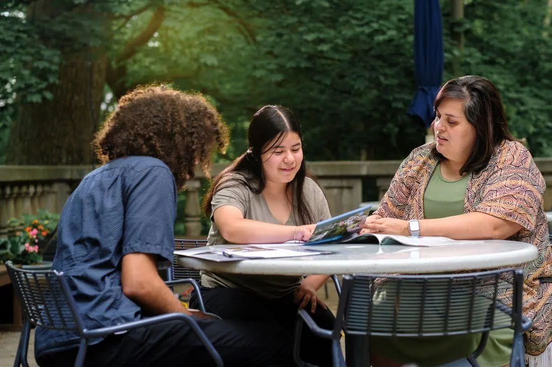 Mentors Needed: Helping Students Navigate the Back-to-School Transition