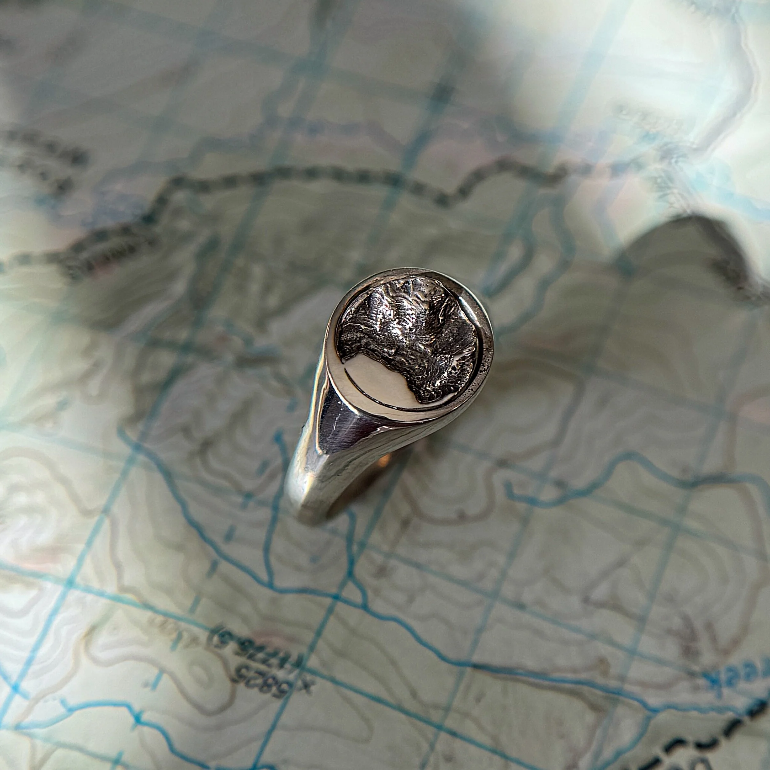 Half Dome+Yosemite Falls Sky Island Topo Signet