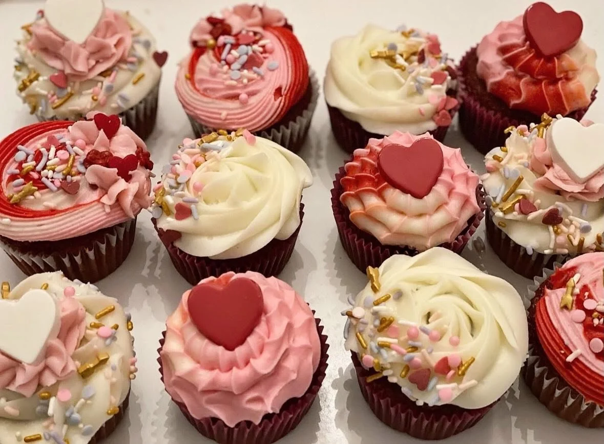 Happy Valentine&rsquo;s Day! 
.
.
.
#mjsbakingboutique #valentinesday #cupcakes #valentines