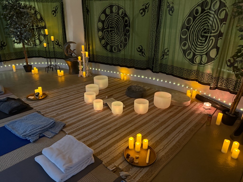 &nbsp;Midday Sound Bath: A Gentle Reset to Start Your Week&nbsp;