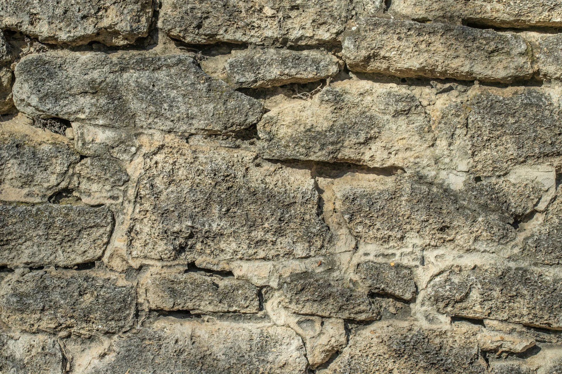 Retaining Wall Failures Ottawa Homeowners Can Prevent