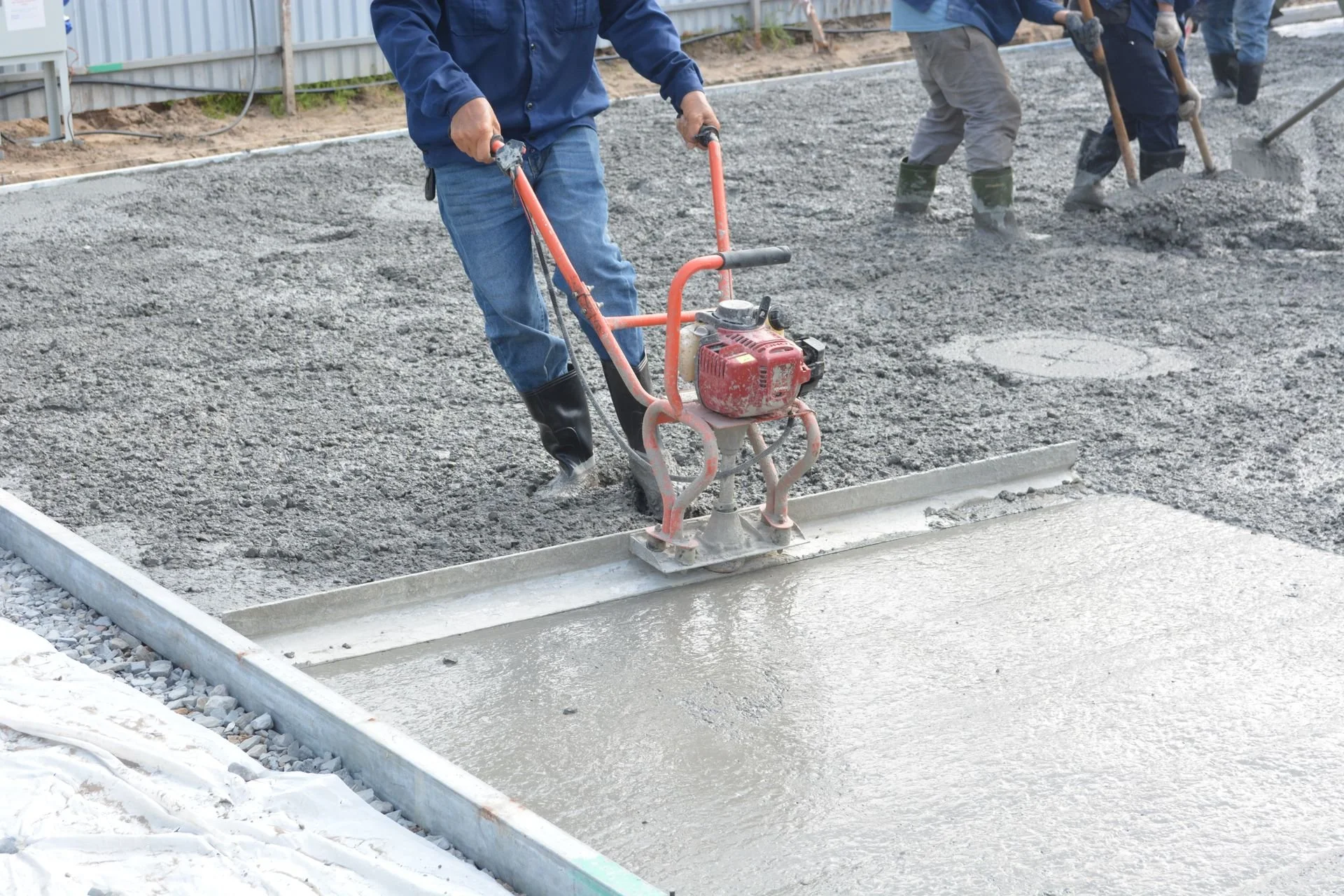 Ottawa Concrete Contractor Red Flags: Vet Quotes, Permits, Warranties