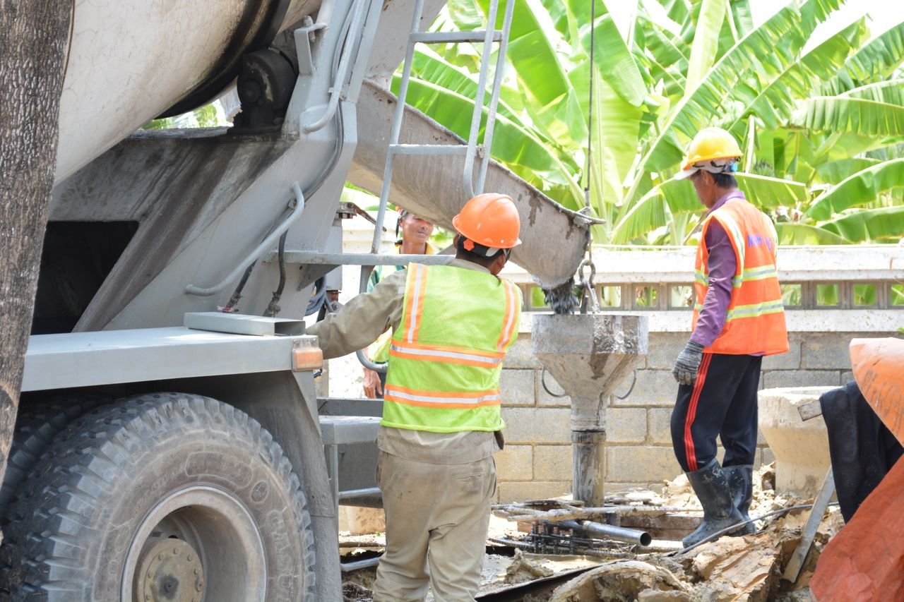 Scheduling Concrete Pouring in Ottawa’s Peak Construction Season