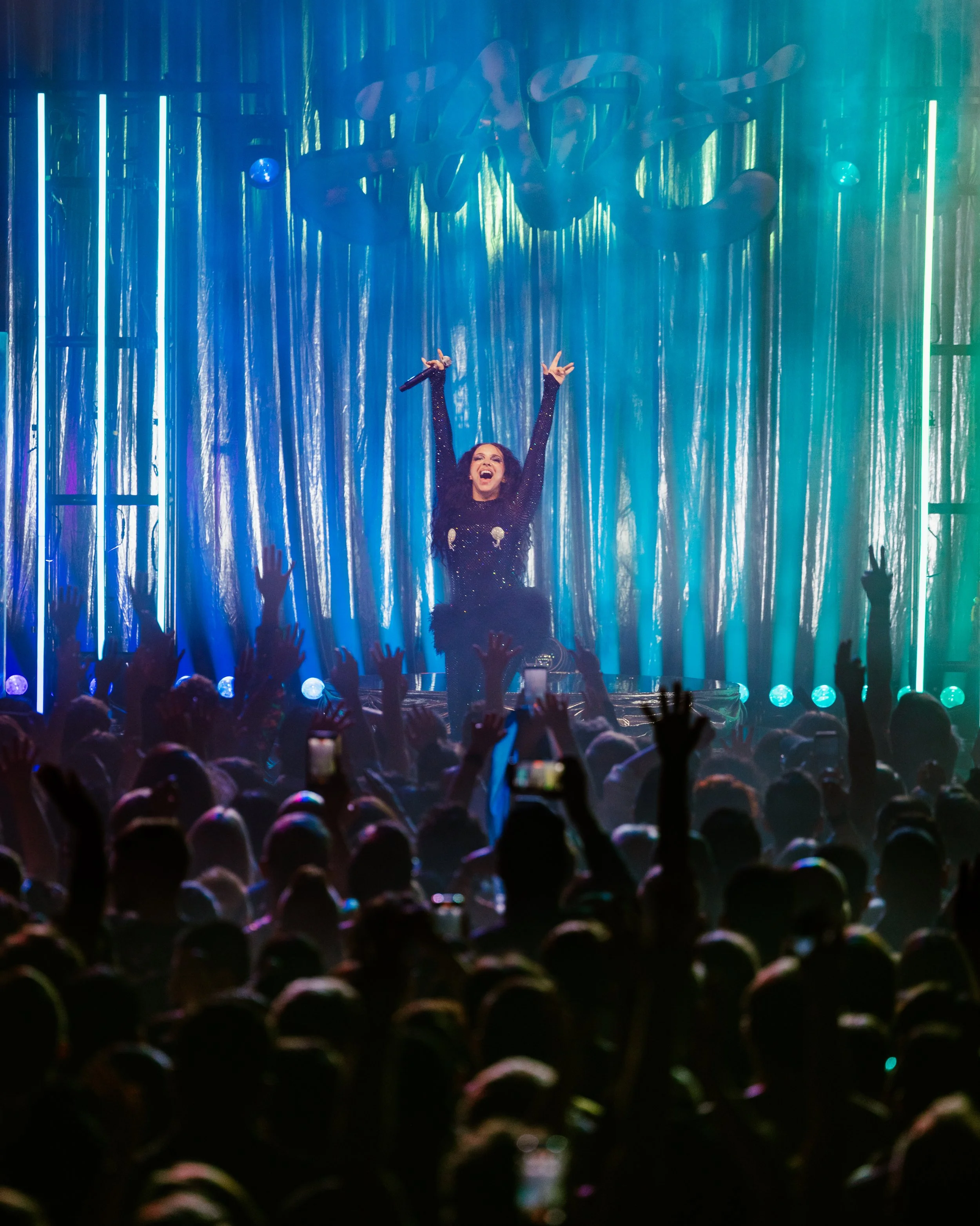 JADE Delivers a Theatrical Pop Spectacle at Seattle’s Paramount Theatre