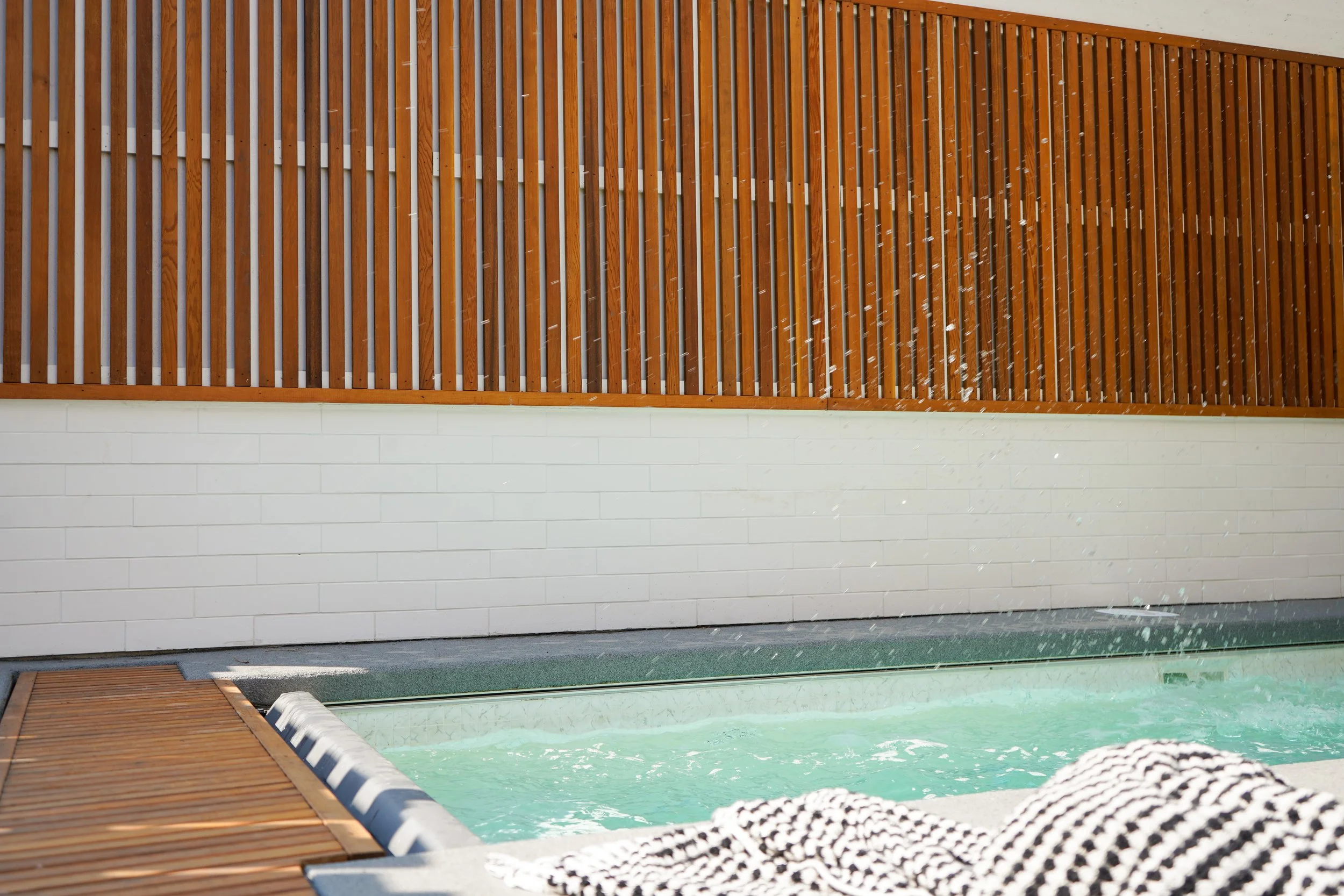 Wright_hottub2.jpg