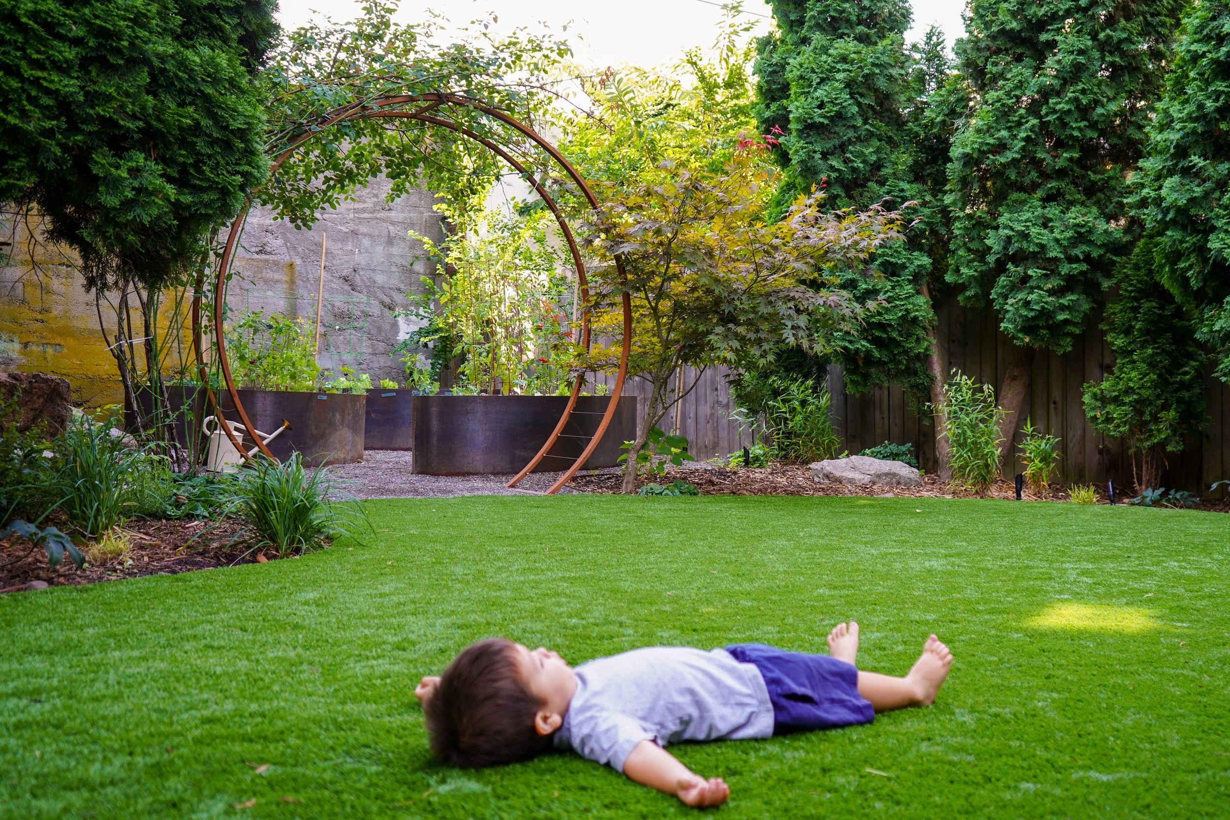 Wright_layingdown.jpg