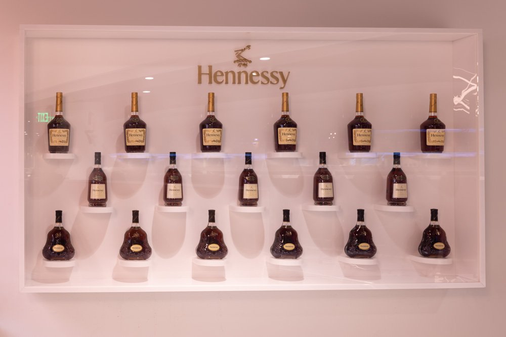 Hennessey-Bar_6.jpg