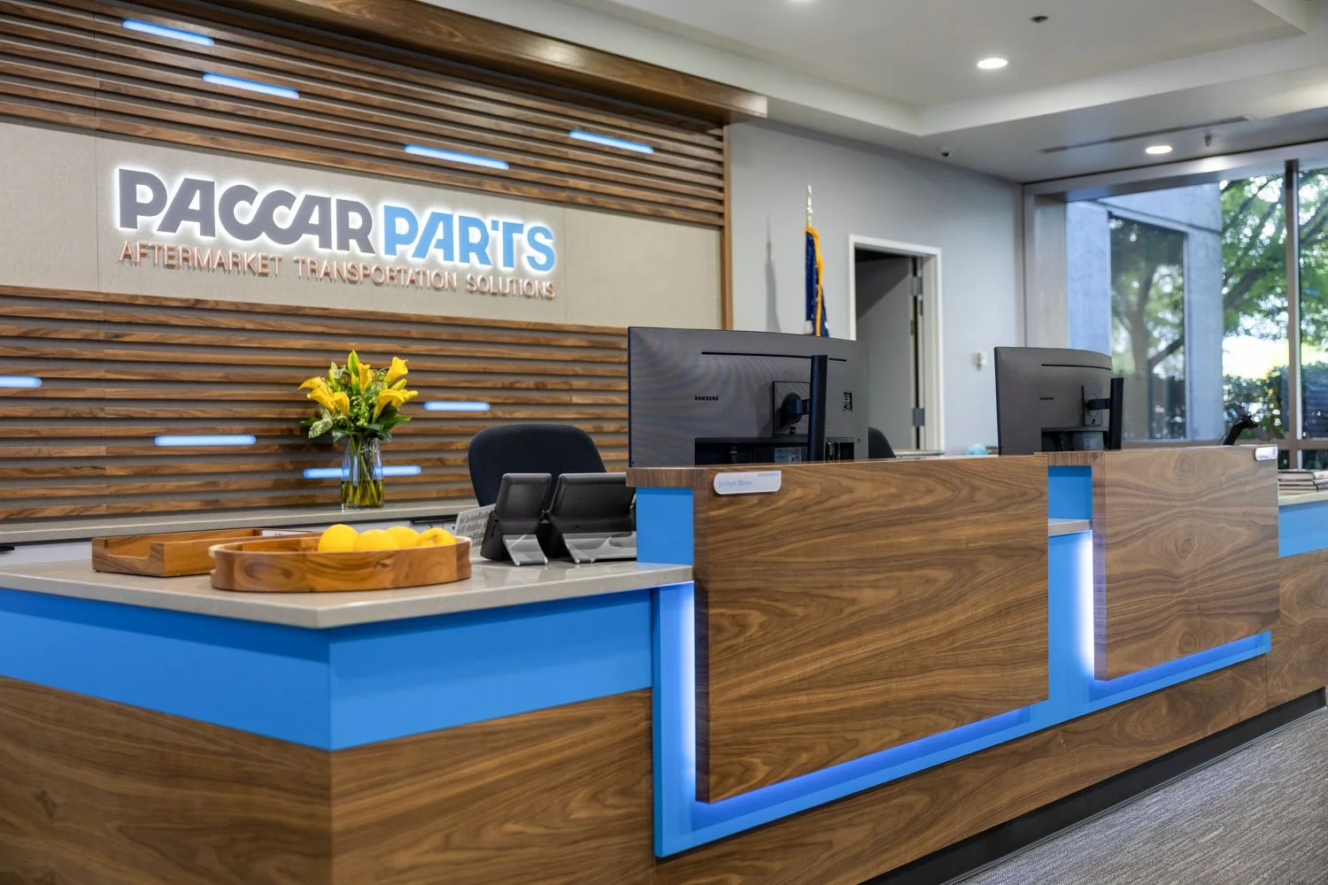 paccar-parts-lobby-reception-desk.jpg