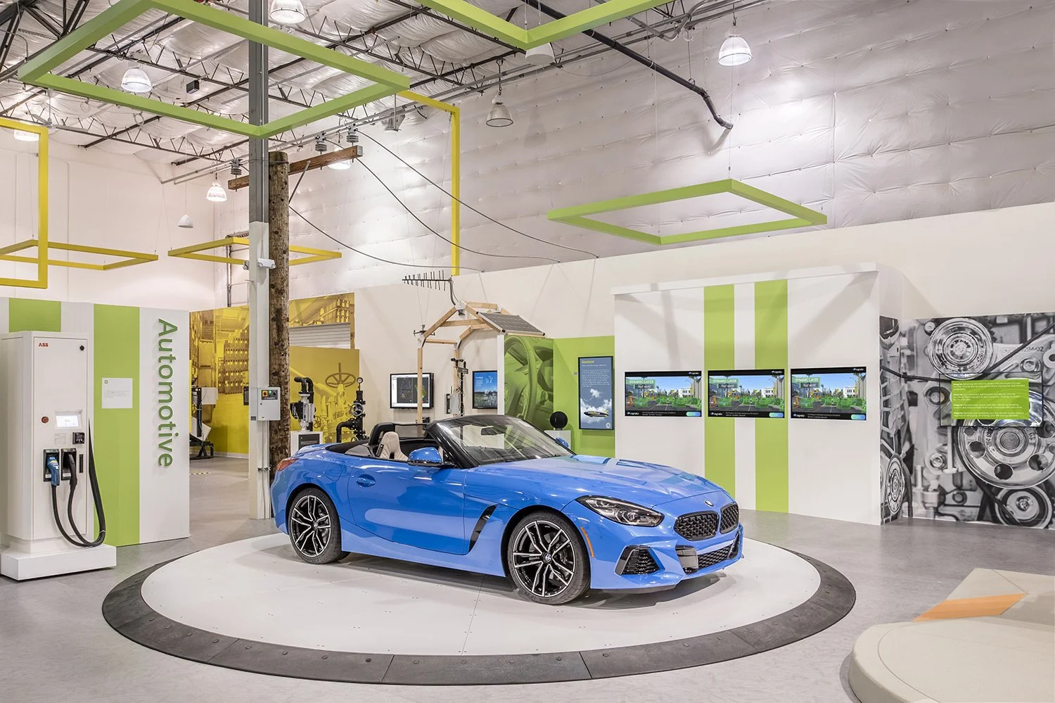 microsoft-experience-center-automotive-car.jpg