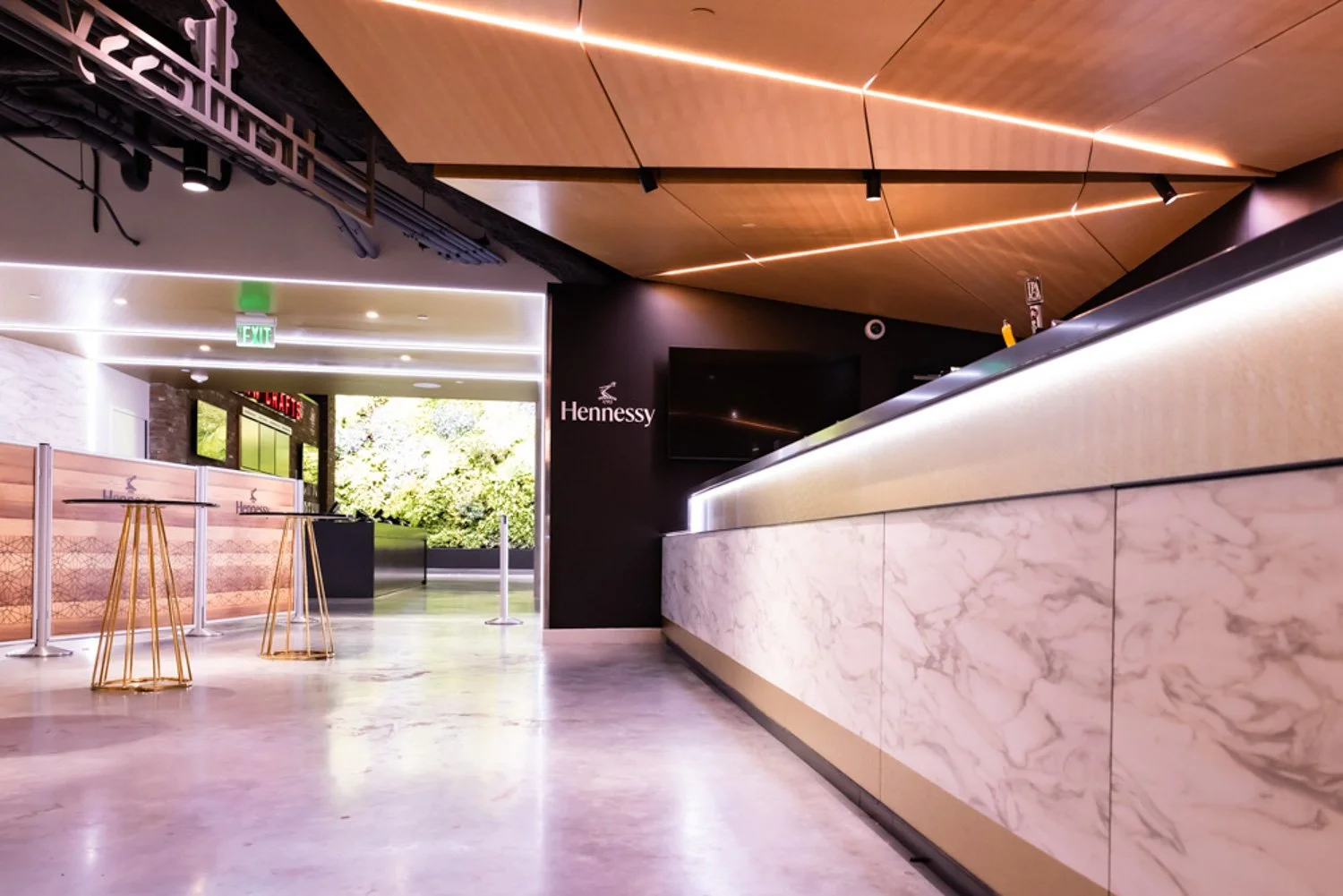 hennessy-bar-at-climate-pledge-marble-bar.jpg