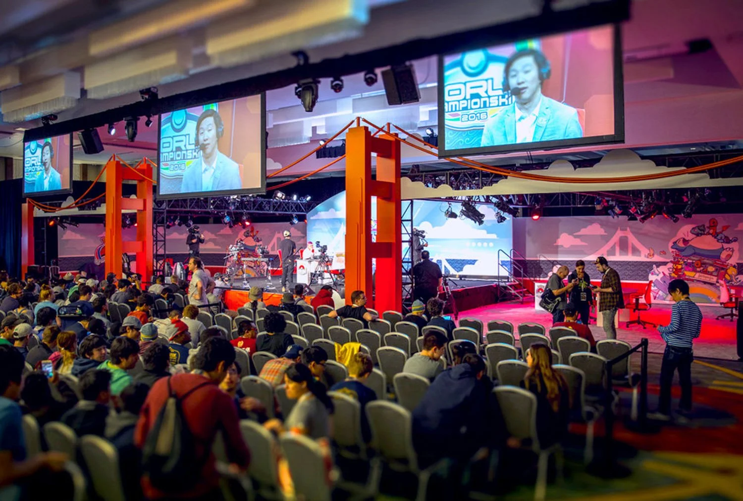pokémon-world-championships-red-bridge-display.jpg