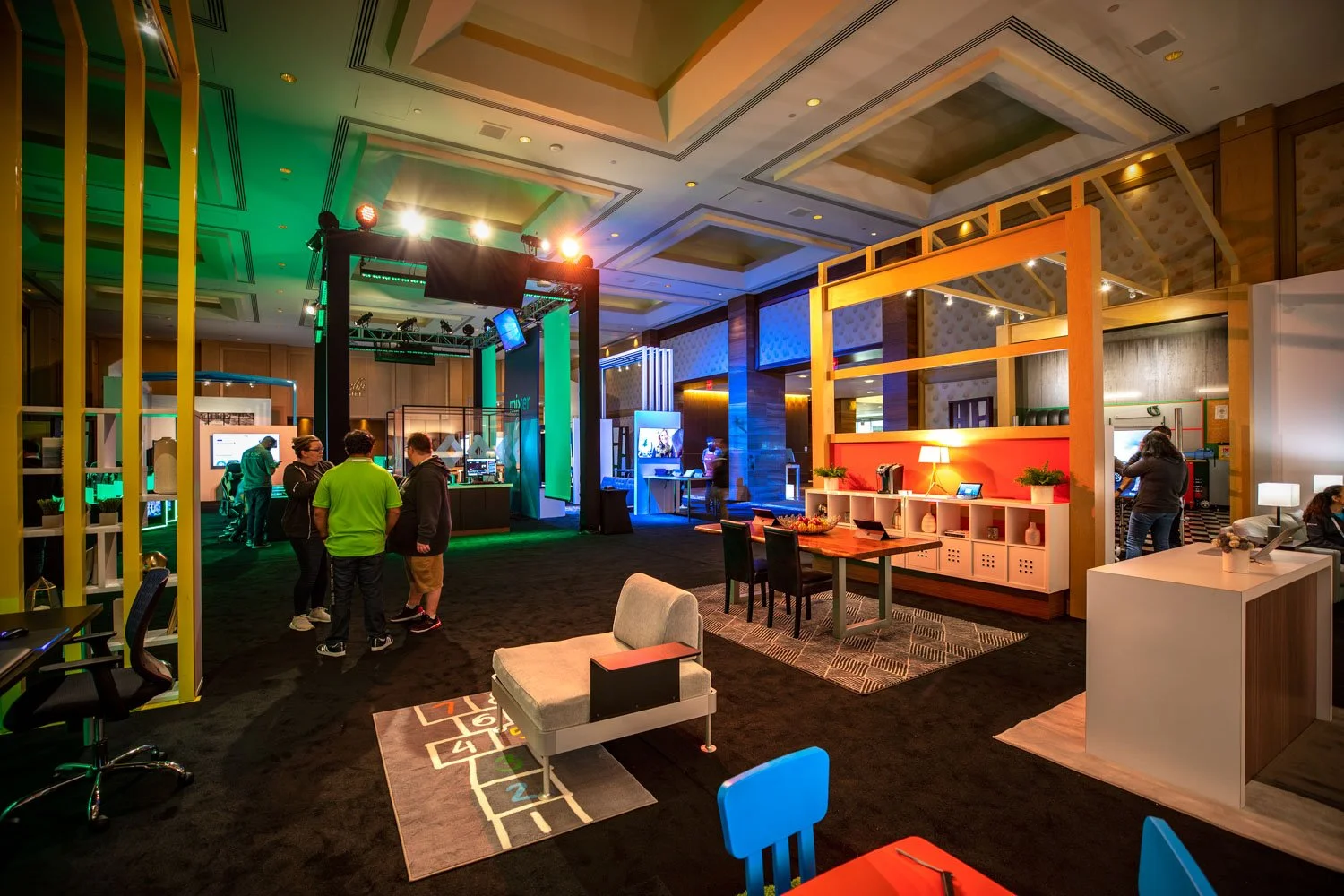 microsoft-store-annual-meeting-modern-pergolas.jpg