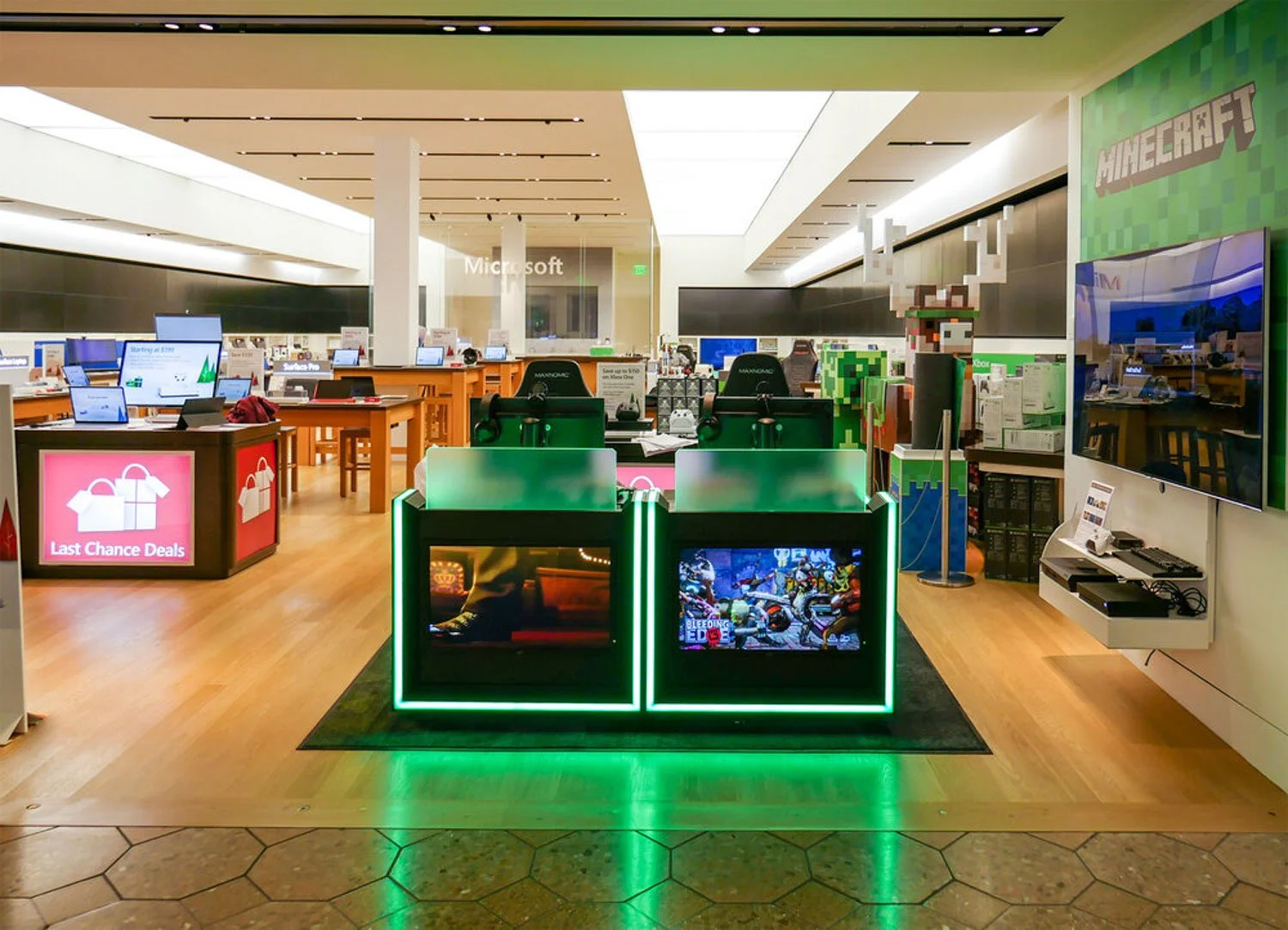 xbox-gaming-pods-microsoft-store.jpg