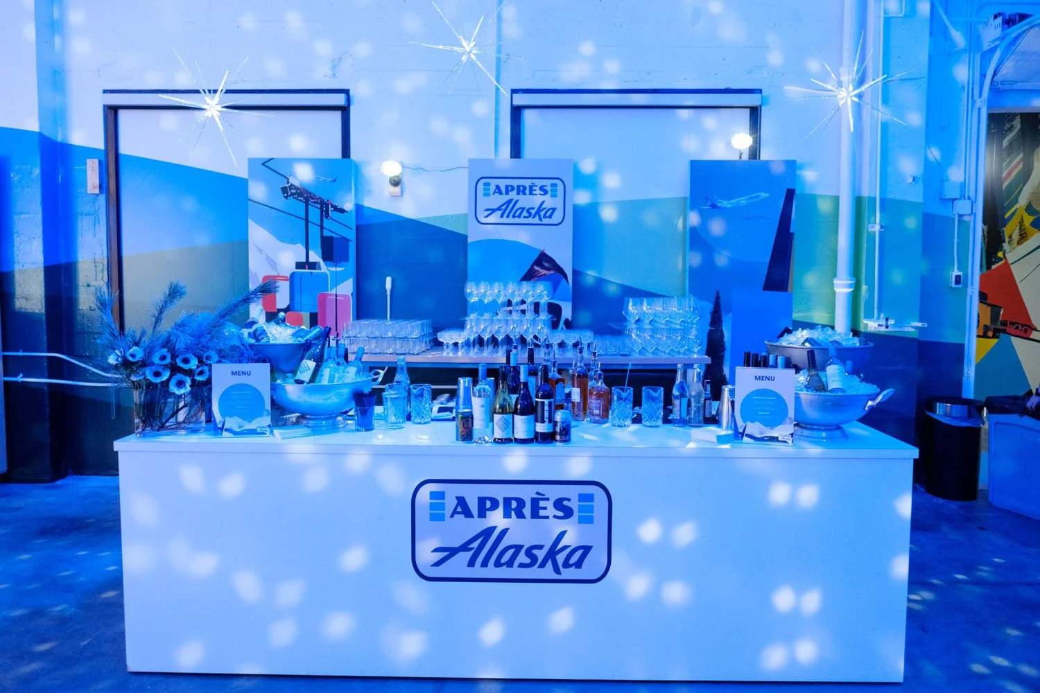 alaska-aprés-experience-bar.jpg