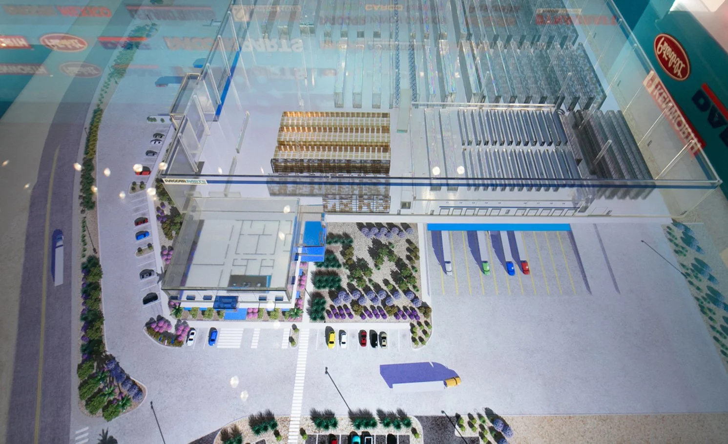 paccar-parts-experience-center-acrylic-model-screen-detail.jpg