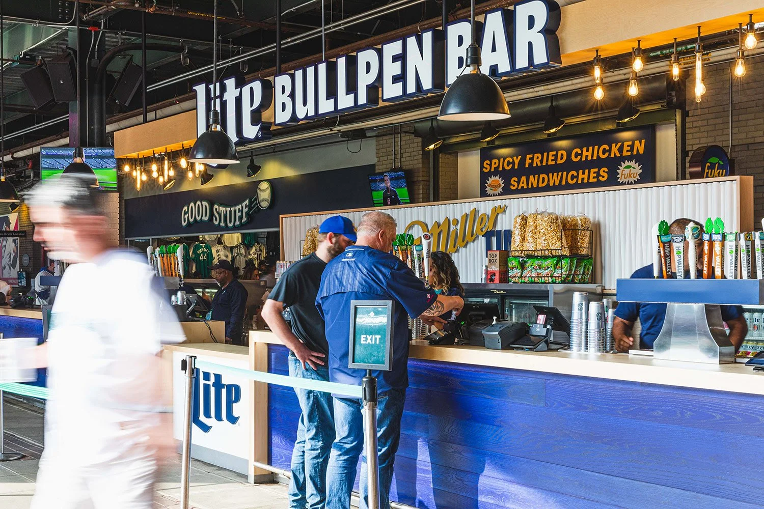 seattle-mariners-concessions-miller-bar.jpg