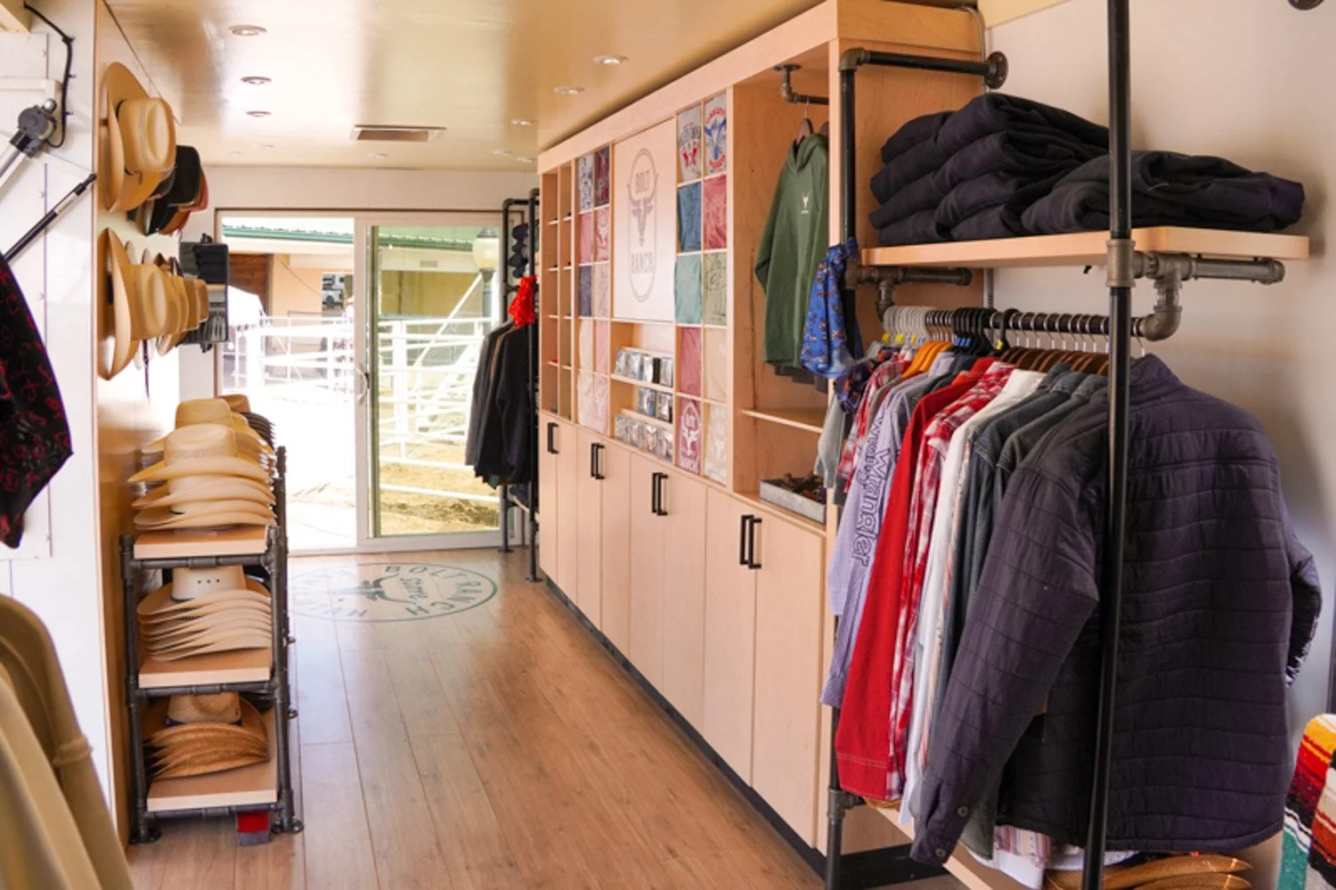 bolt-ranch-mobile-store-apparel-displays.jpg