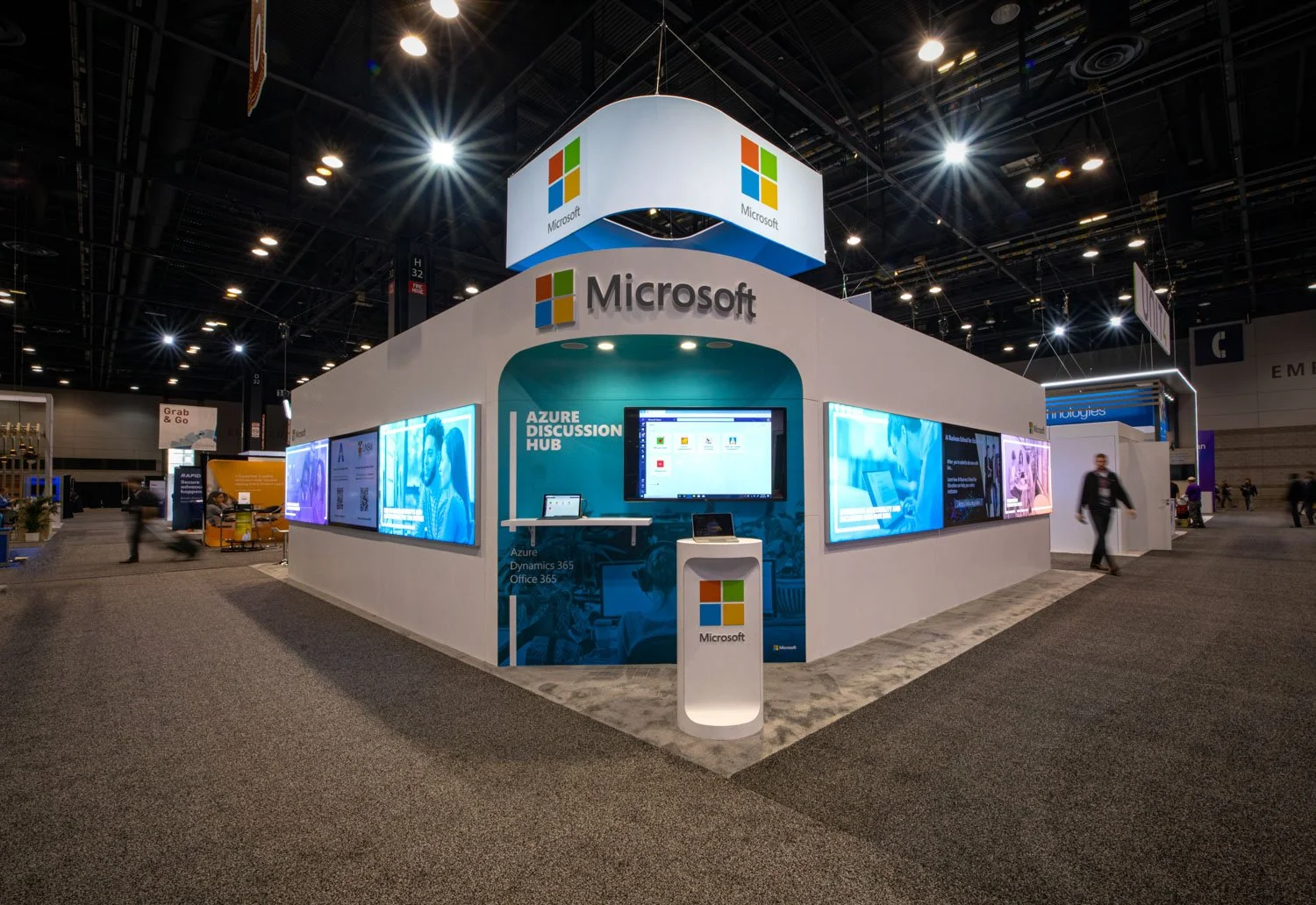 microsoft-booth-at-educause-tradeshow-booth.jpg
