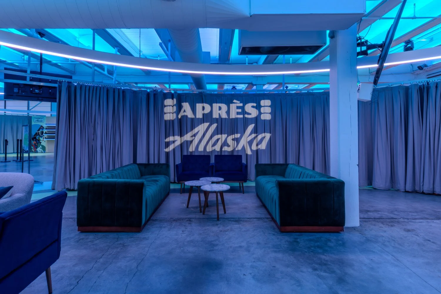 alaska-aprés-experience-lounge.jpg
