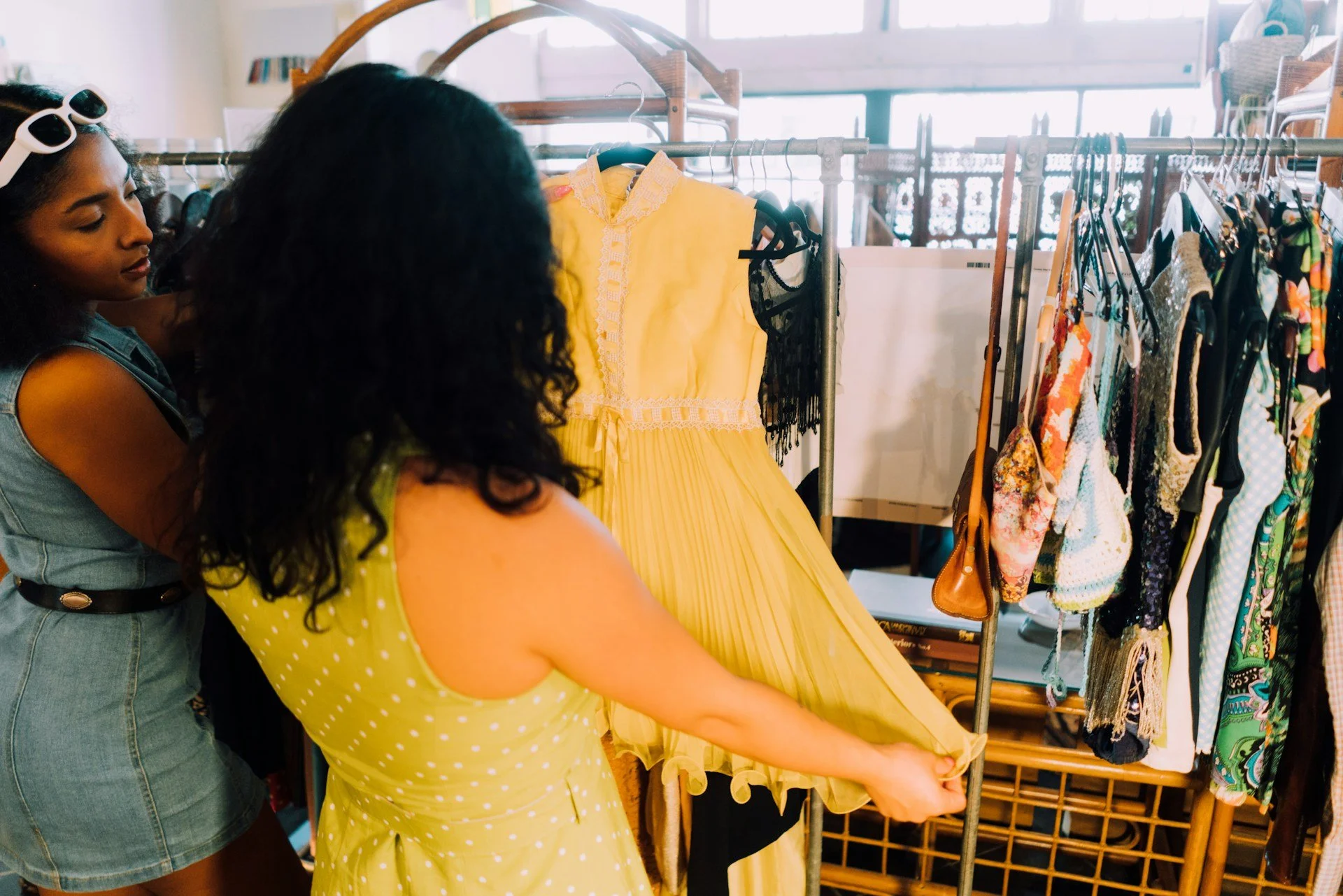 What to Know About Shopping Short Dresses for Outdoor Events