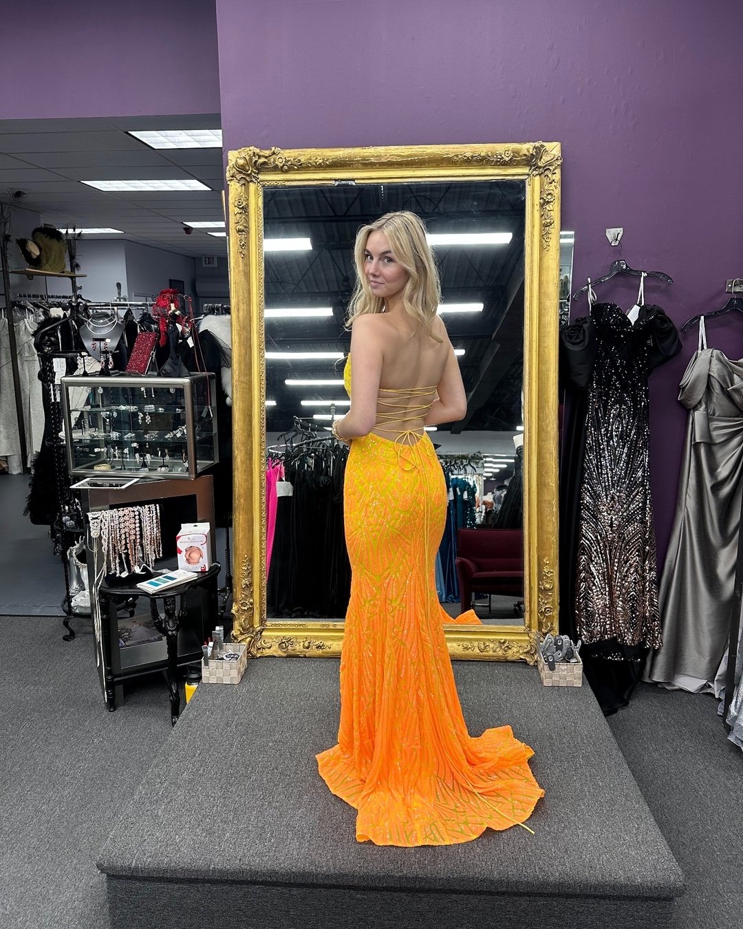 Need help picking the perfect accessories for prom? Evas got you covered! DM us your prom dress and we will help you match the perfect hair, makeup, nails, and more!

#Prom2026 #SeniorProm #PromNight #PromVibes #PromSzn #GoldenHourProm #PromStyle #Co