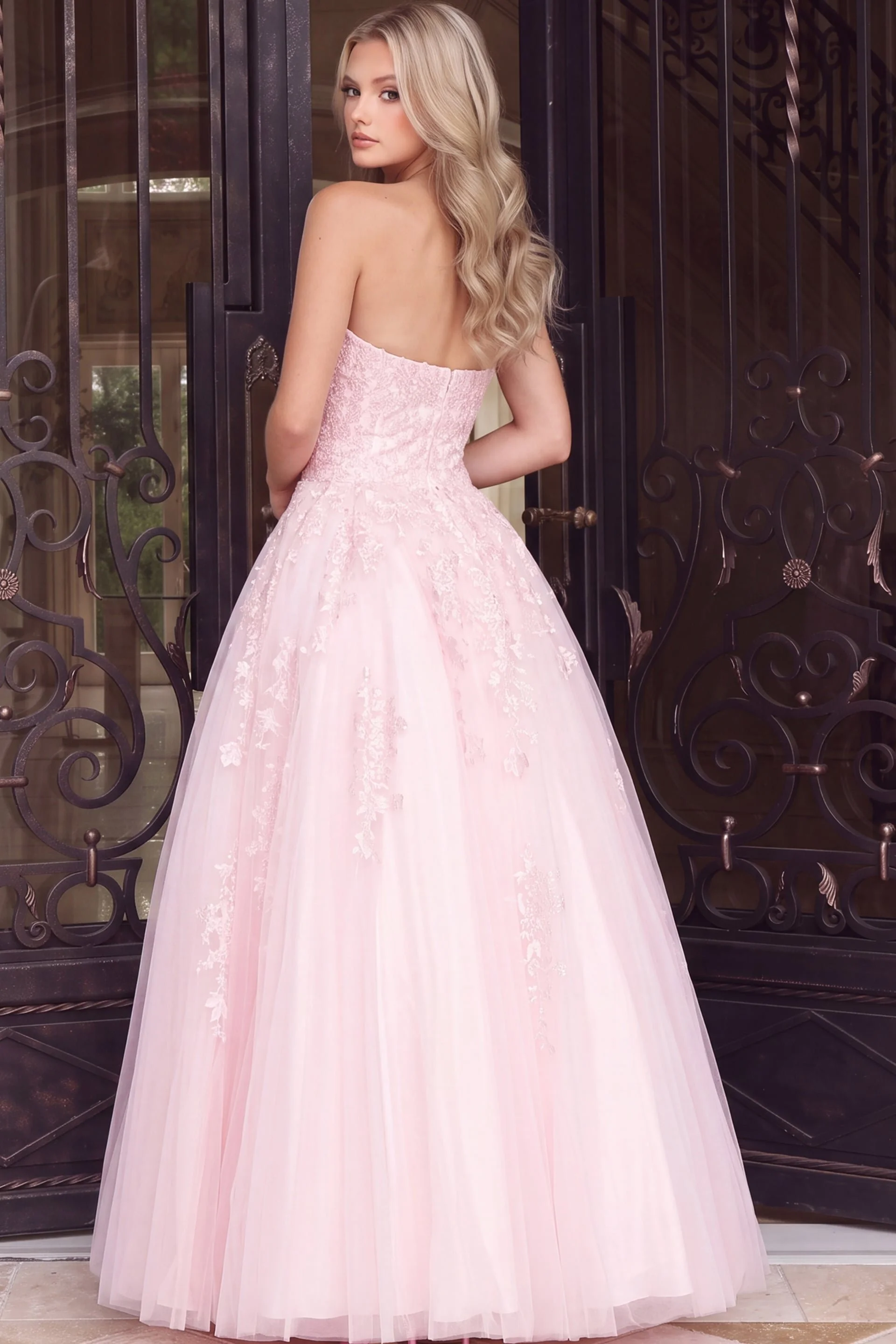 JOVANI_1831_4.jpg