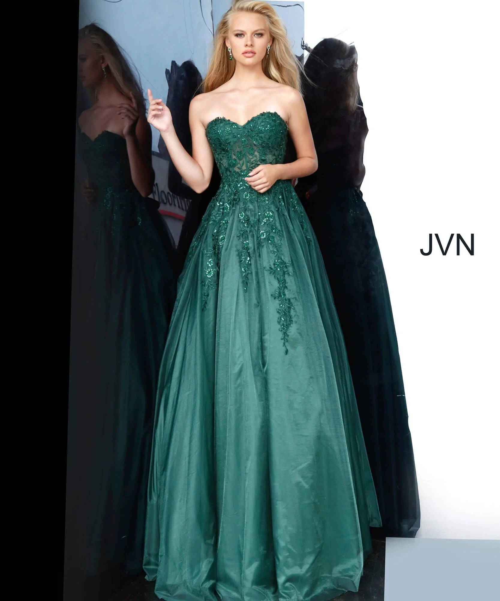 JOVANI_00915_9.jpg