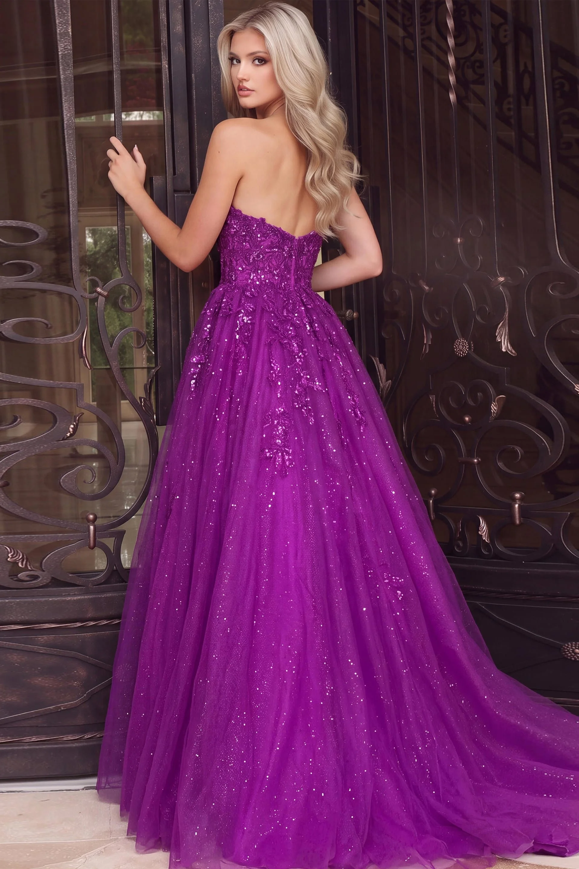 JOVANI_00915_10.jpg