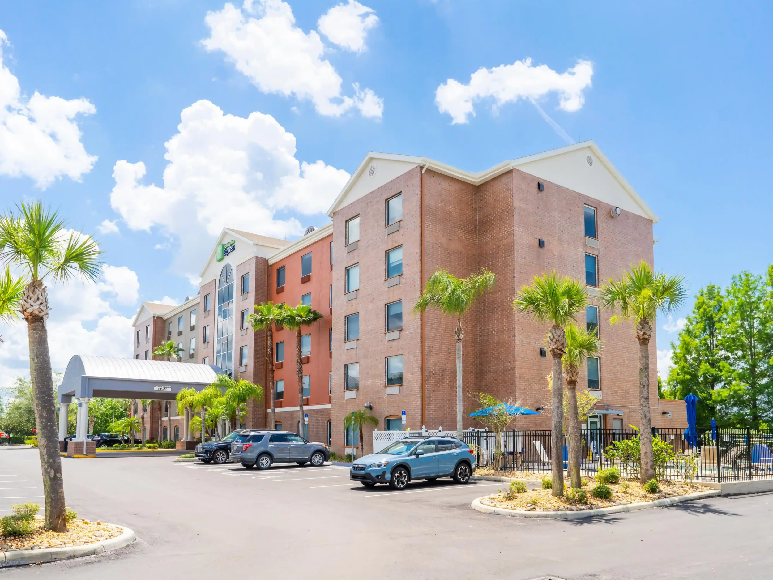 Holiday Inn Express and Suites Orange City