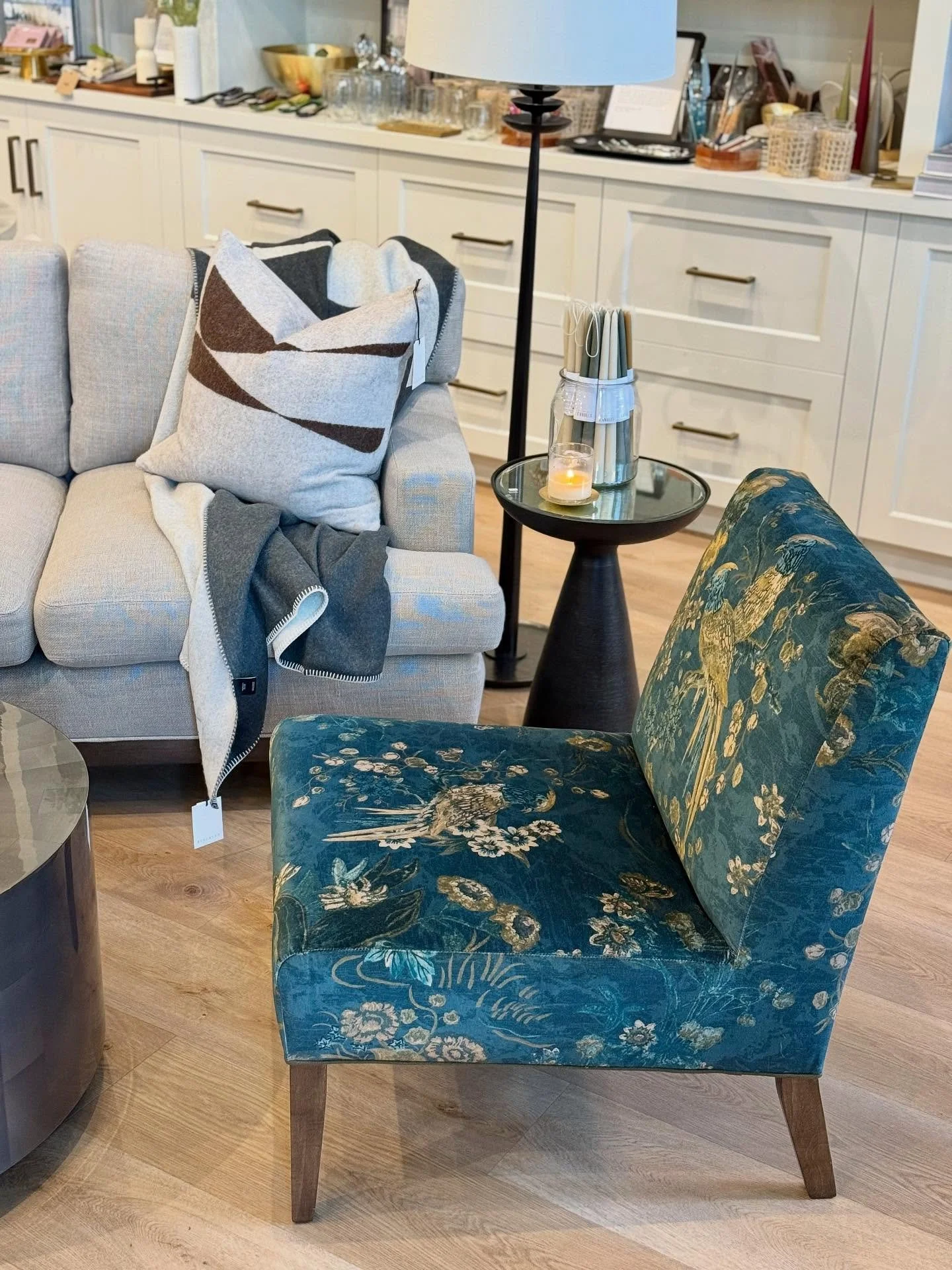 From London with love.

First appearing in Europe during the late 1600s as a place to sit while slipping on shoes, the slipper chair remains a great style choice for any space. This chair design&rsquo;s ability to nicely tuck into any corner or be pa