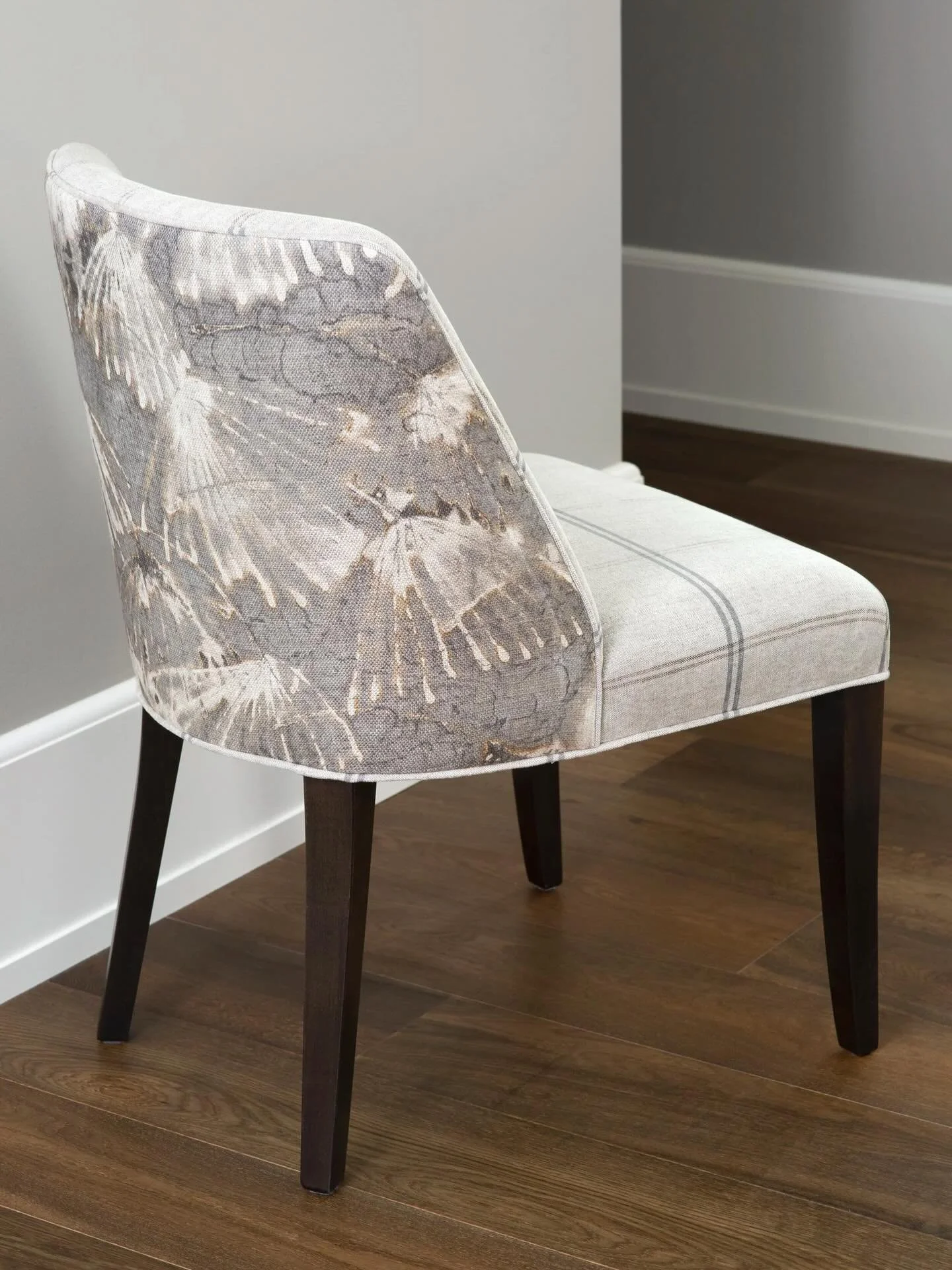 The ideal blend of beautiful and epically comfortable! 

Whether it&rsquo;s for your dining table, kitchen island, wet bar or home office, Priscilla&rsquo;s versatile design and epic lumbar support make it a great choice in any setting.

Canadian-mad