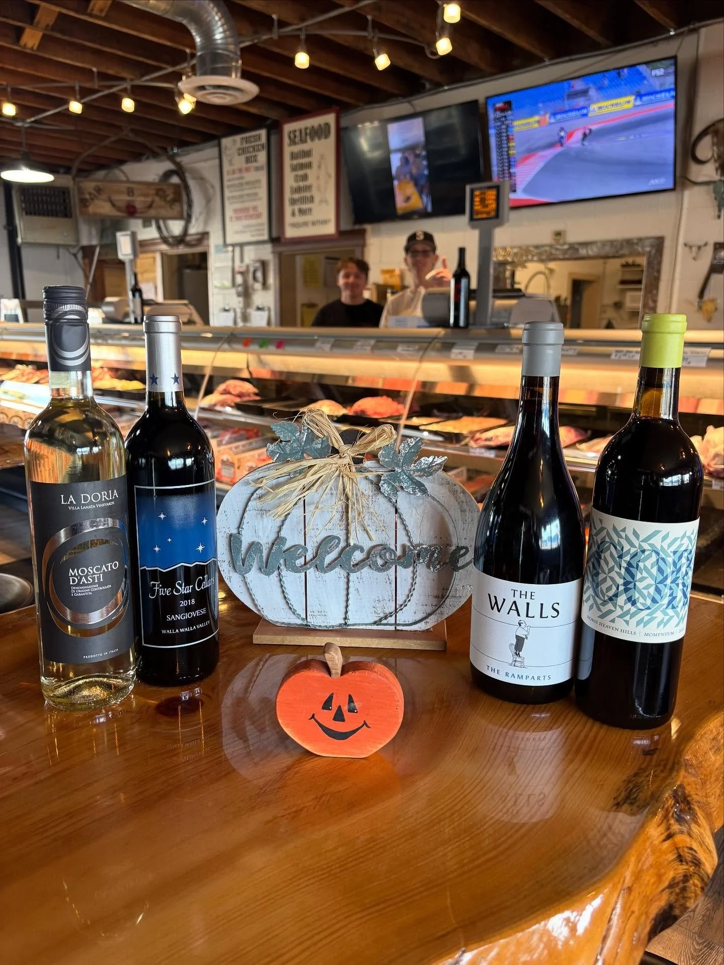 🍷✨ Wine Wednesday Lineup! ✨🍷

Join us in the wine room this week from 4&ndash;7pm as we pour these fabulous selections:

La Doria Moscato d&rsquo;Asti
@fivestarcellars 2018 Sangiovese
@thewallsvineyards &ldquo;The Ramparts&rdquo;
@corcellars Horse 