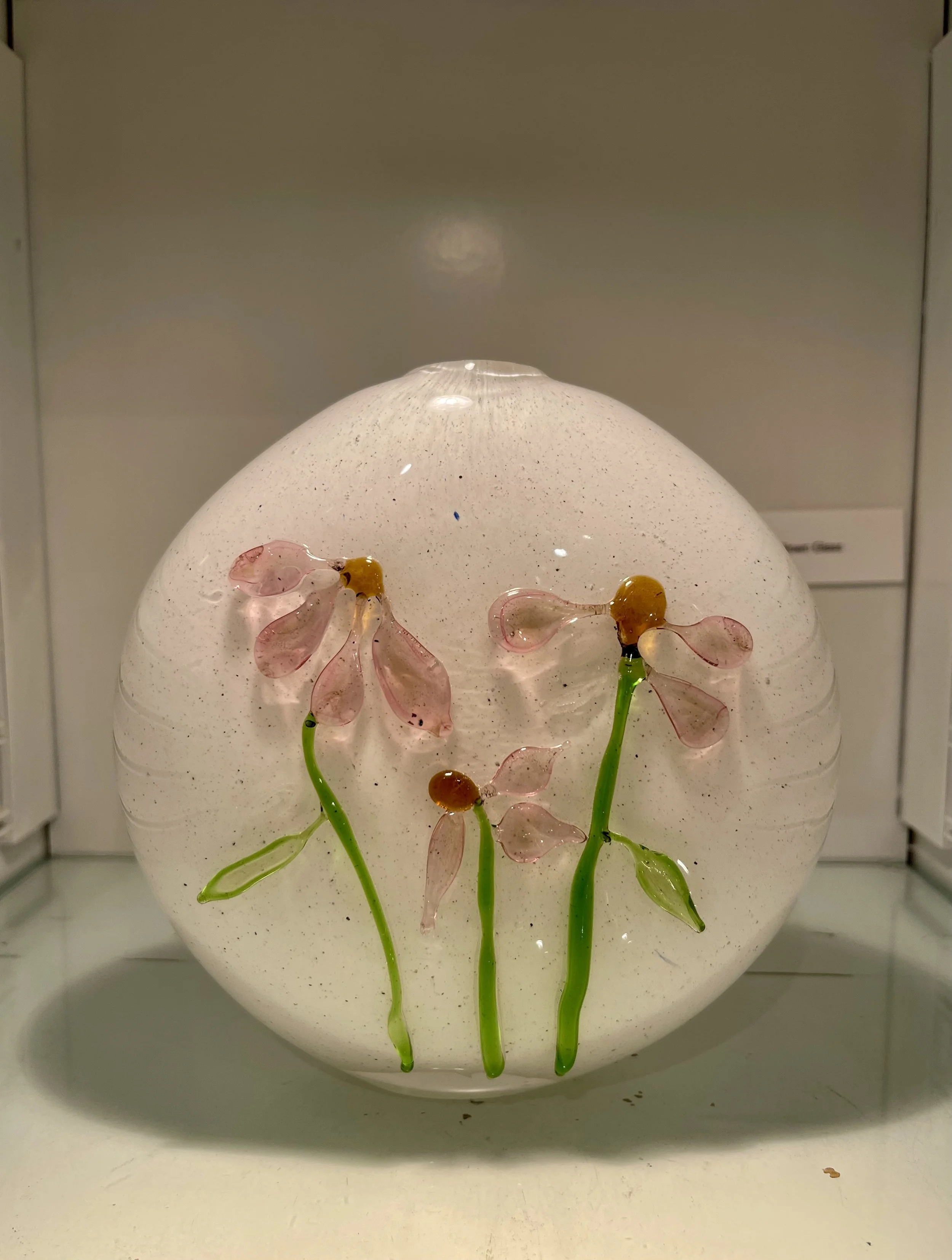 Flower Vessel  $150  Artist: Annie Jacobsen