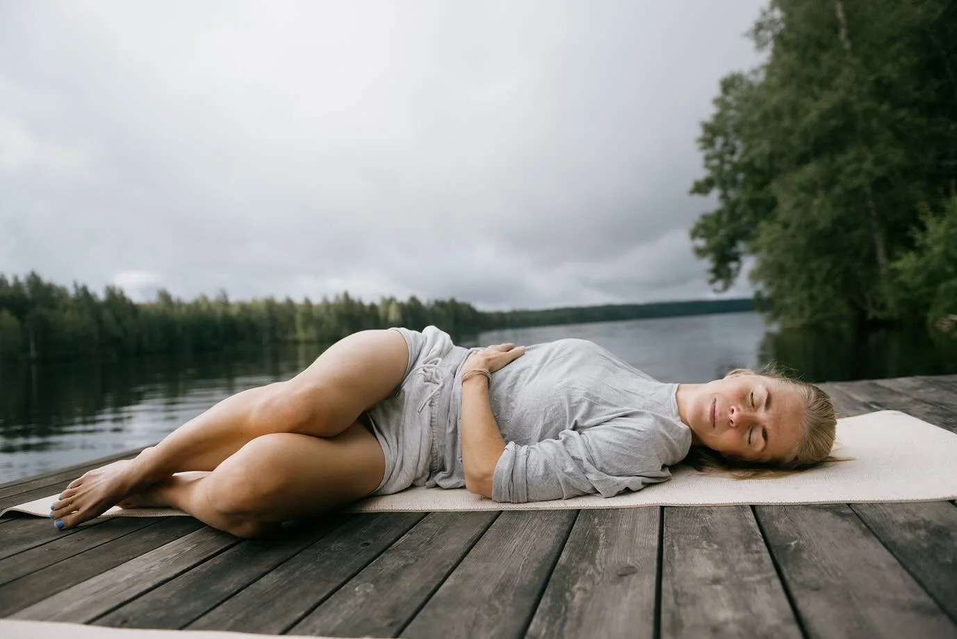 V I L A 🤍

Dina tankar kan ljuga f&ouml;r dig.
Men din kropp kan det inte.
Den talar alltid sanning. 👊🏻

Jag upplever det precis just nu, n&auml;r jag sitter p&aring; t&aring;get hem fr&aring;n Sthlm till Kstad&hellip;

Planen var 2 dgr utbildning