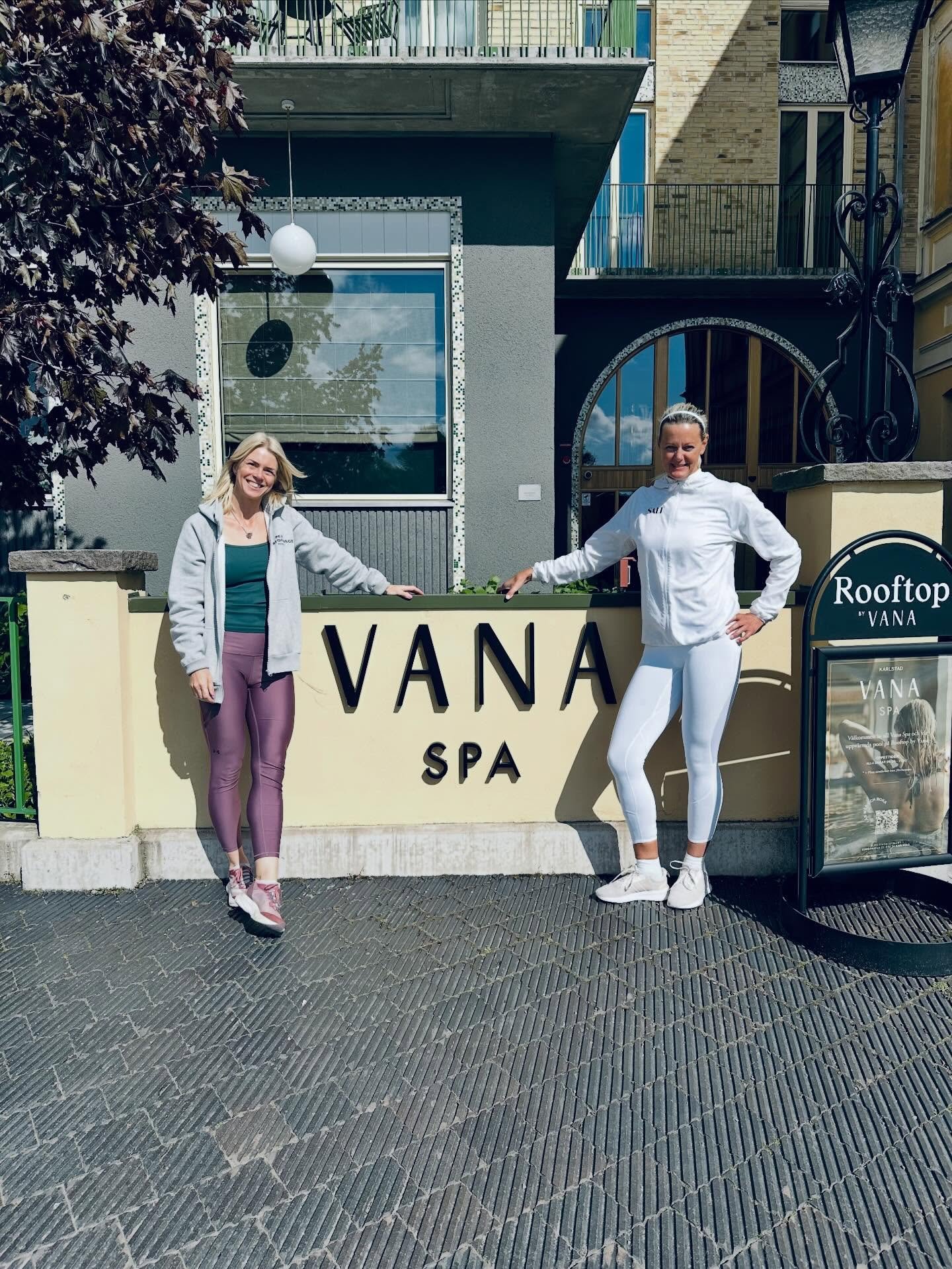 👉🏻 Hur vill du b&ouml;rja din vecka? 🩷

Varmt, varmt v&auml;lkommen p&aring; Mindful Magic Monday den 27 april p&aring; @vanaspakarlstad tillsammans med mig &amp; @saltboutiquegym .

L&aring;t oss ta hand om dig. Det kommer g&ouml;ra skillnad.

Bo