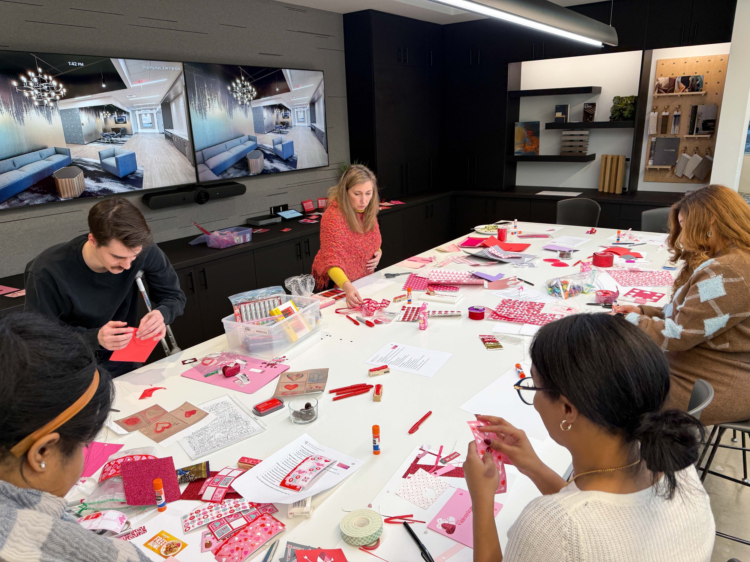 FOTO TMG Valentines crafting 2025-02-13 121.jpg