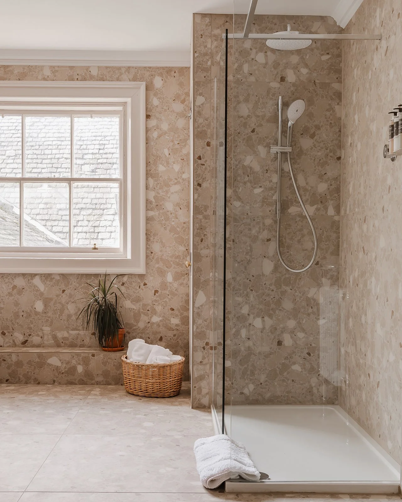 Rowan bathroom3.jpg