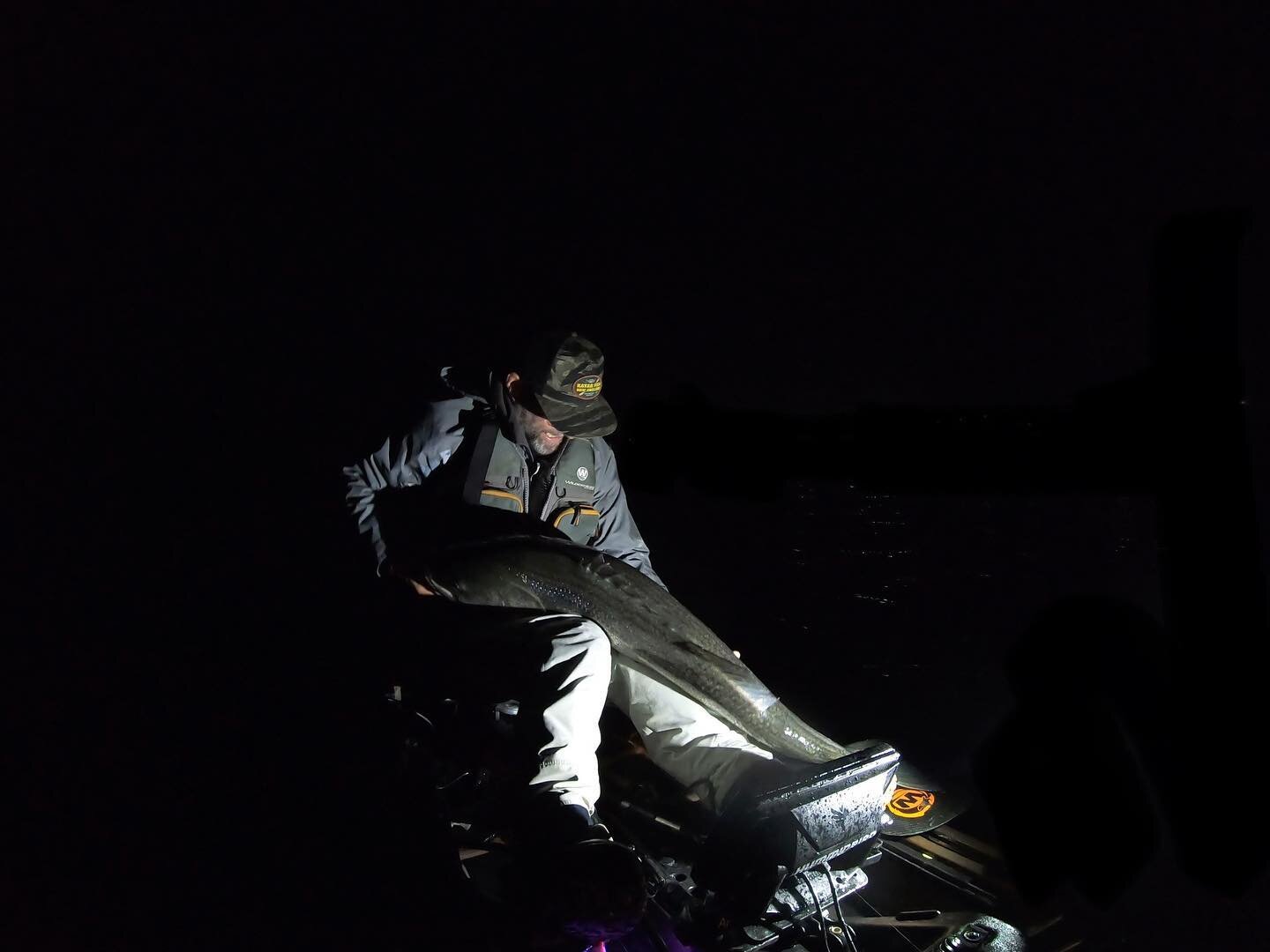 🚂 All aboard &hellip;&hellip;. Two nights in a row LFG!  If you want a opportunity you will never forget contact me and let&rsquo;s make this happen!  #maineguide #kayakfishnewenglandguideservice #gravitytackle #torqeedofishing #simmsfishing #wildyf